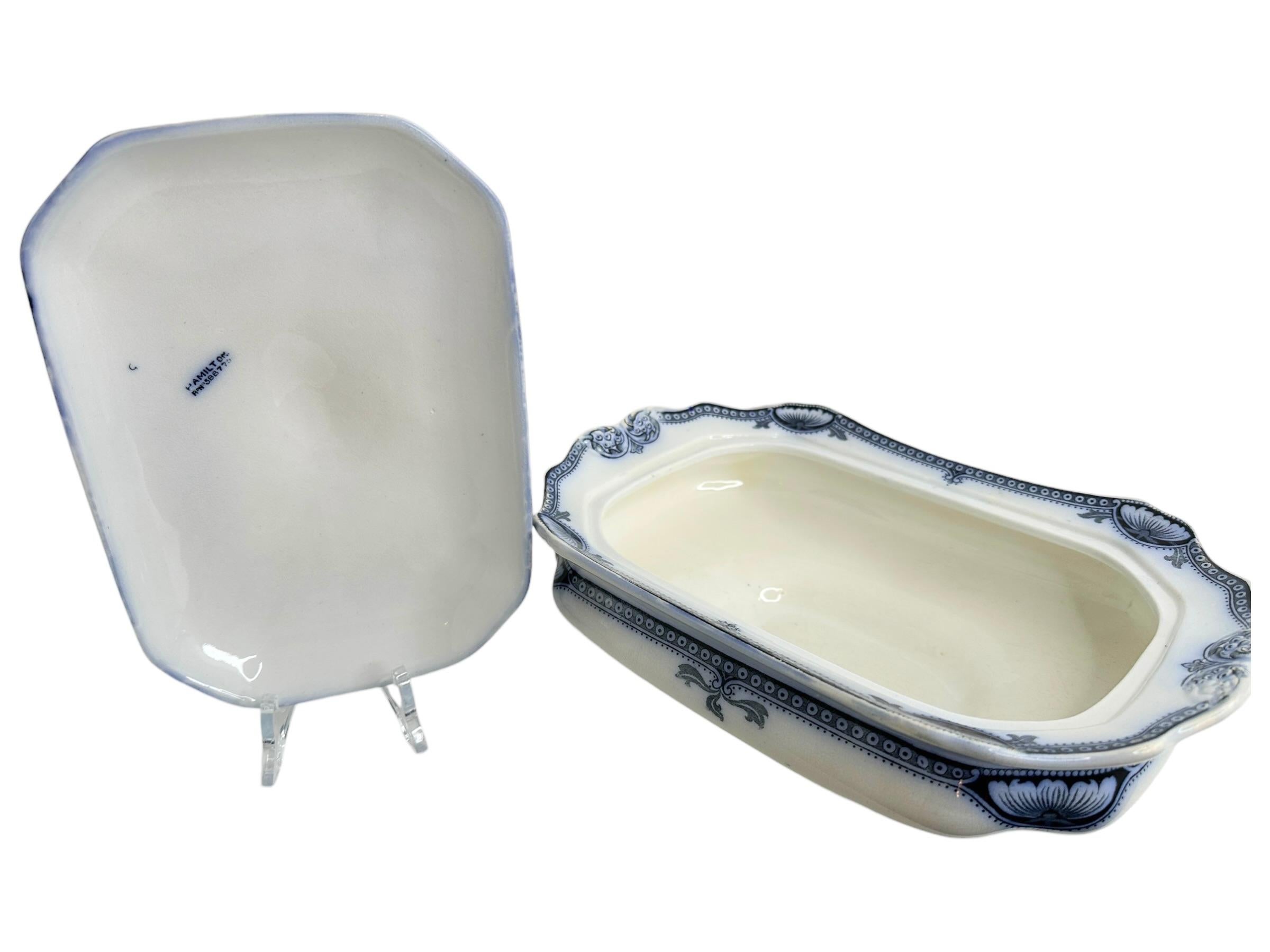Gran Antiguo Burgess & Leigh Hamilton Flujo Azul Rectangular cubierto Vegetal en venta 1
