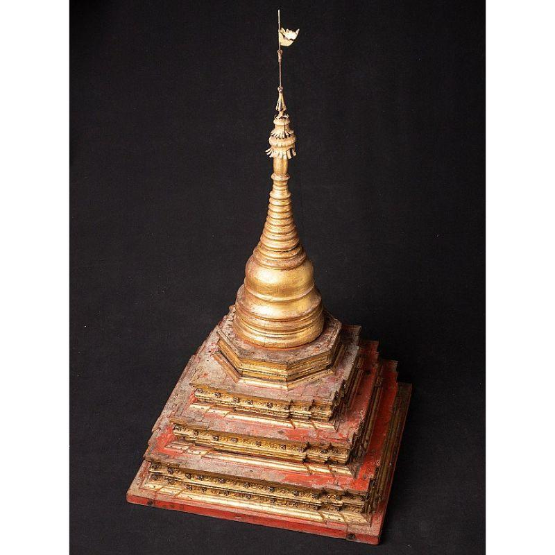 Large Antique Burmese Stupa from Burma In Good Condition For Sale In DEVENTER, NL