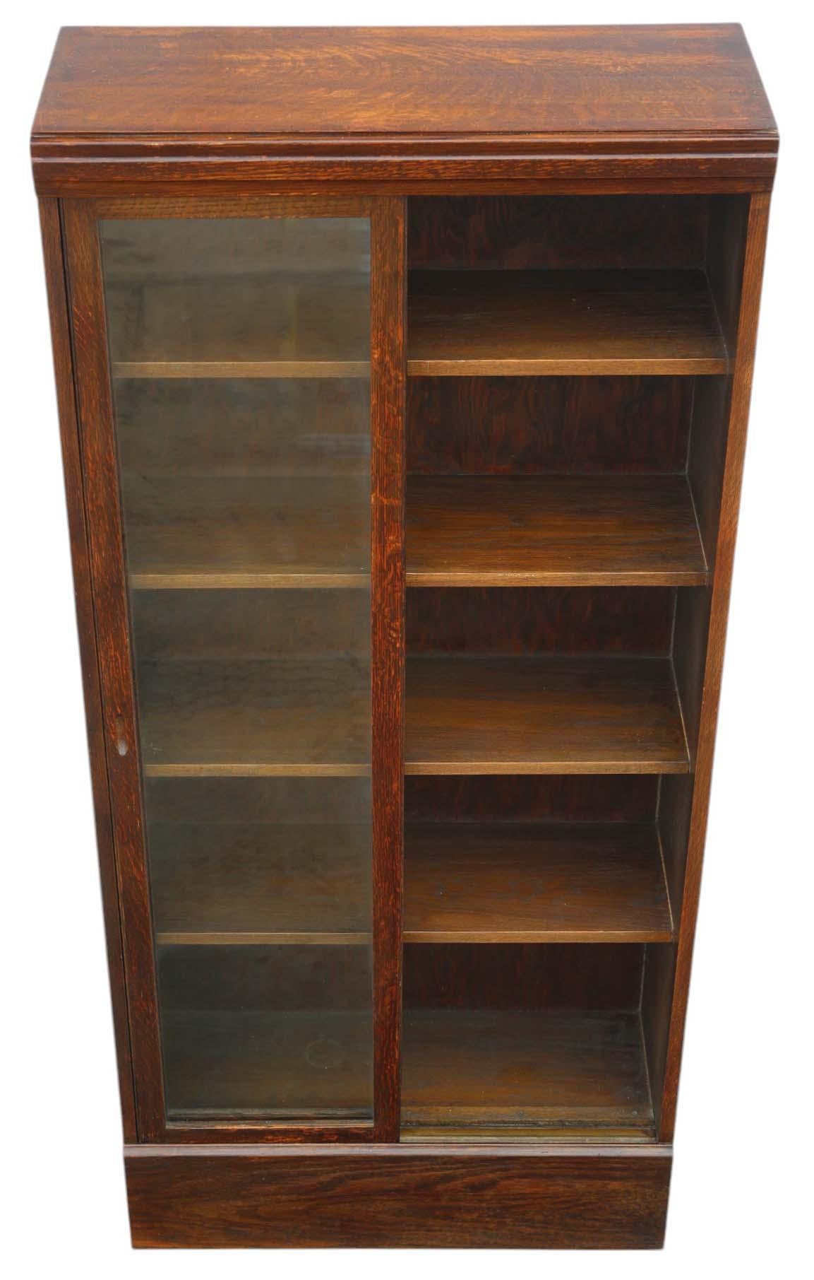 Large Antique c.1925 Oak Bookcase – High-Quality Shop Display Cabinet (Frühes 20. Jahrhundert) im Angebot
