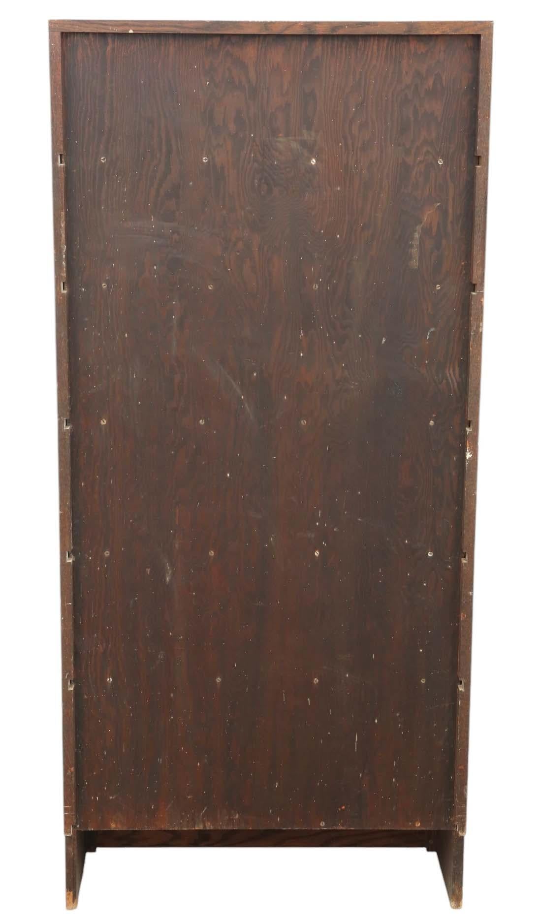 Großes antikes Bücherregal aus Eiche von ca. 1925 - Hochwertiger Vitrinenschrank im Angebot 1