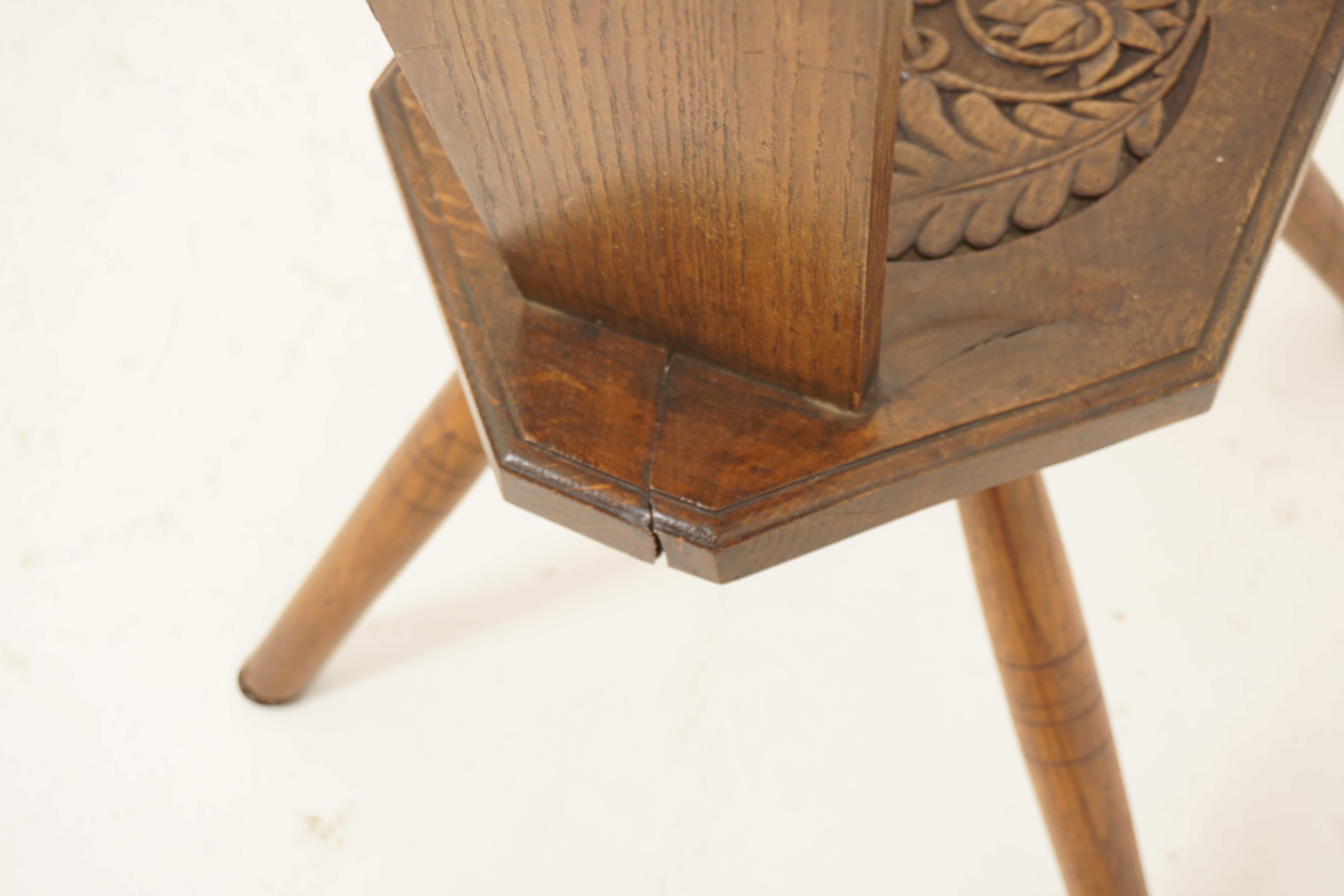 Large Antique Carved Oak Spinning Chair, Hall Chair, Scotland 1880, H696 For Sale 2