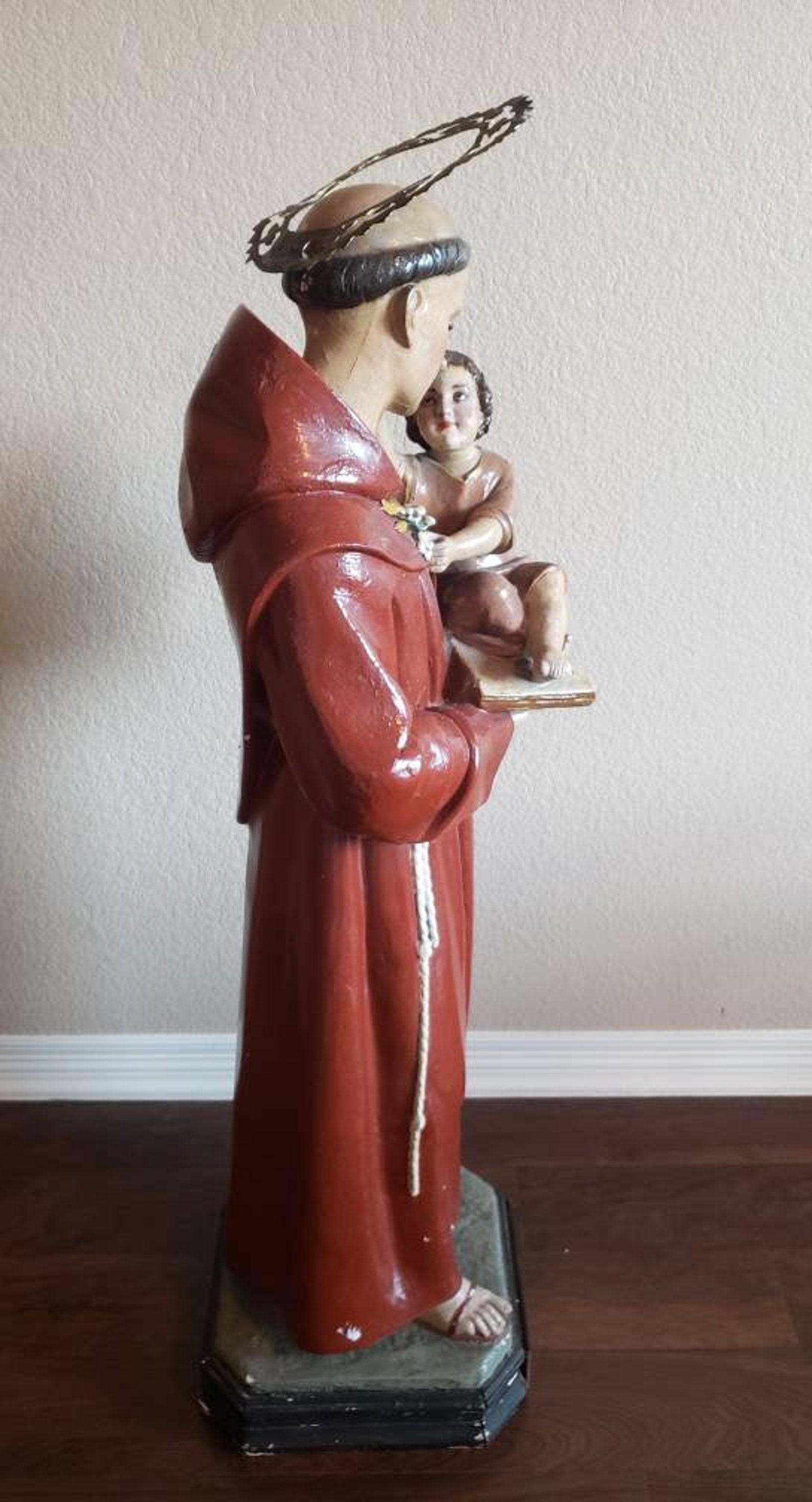 Colonial espagnol Grande figurine religieuse ancienne sculptée d'autel en vente