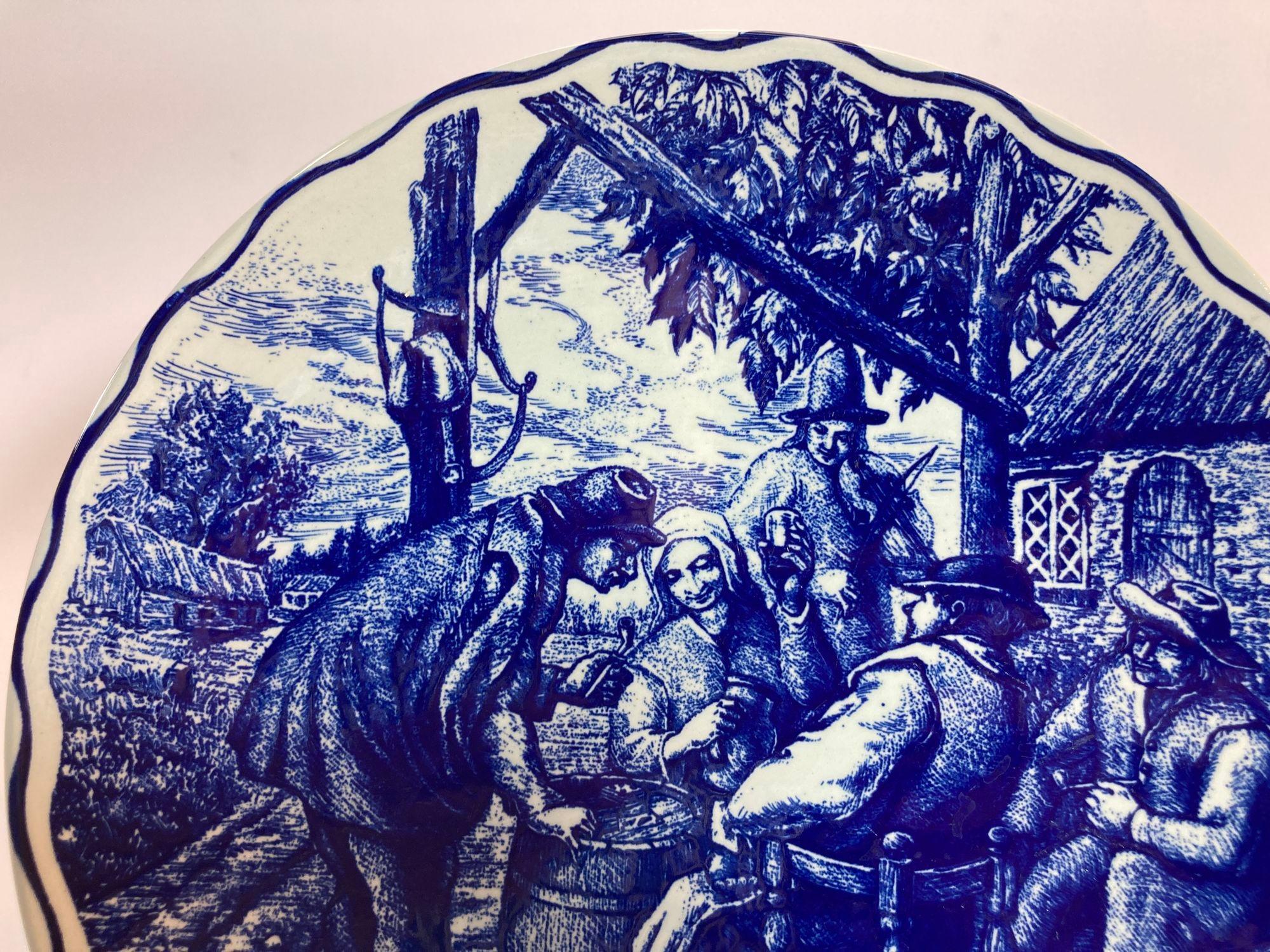 Grand chargeur hollandais de Delft bleu et blanc des années 1940 en vente 3