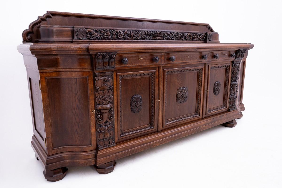 Renaissance Grande commode ancienne, Allemagne, vers 1890. Après la rénovation. en vente