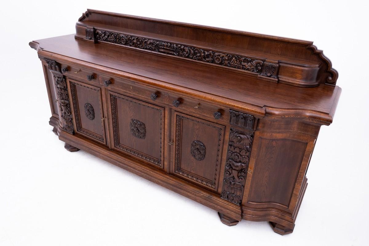 Allemand Grande commode ancienne, Allemagne, vers 1890. Après la rénovation. en vente