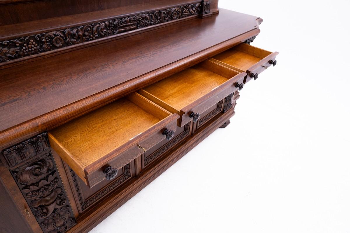 Allemand Grande commode ancienne, Allemagne, vers 1890. Après la rénovation. en vente