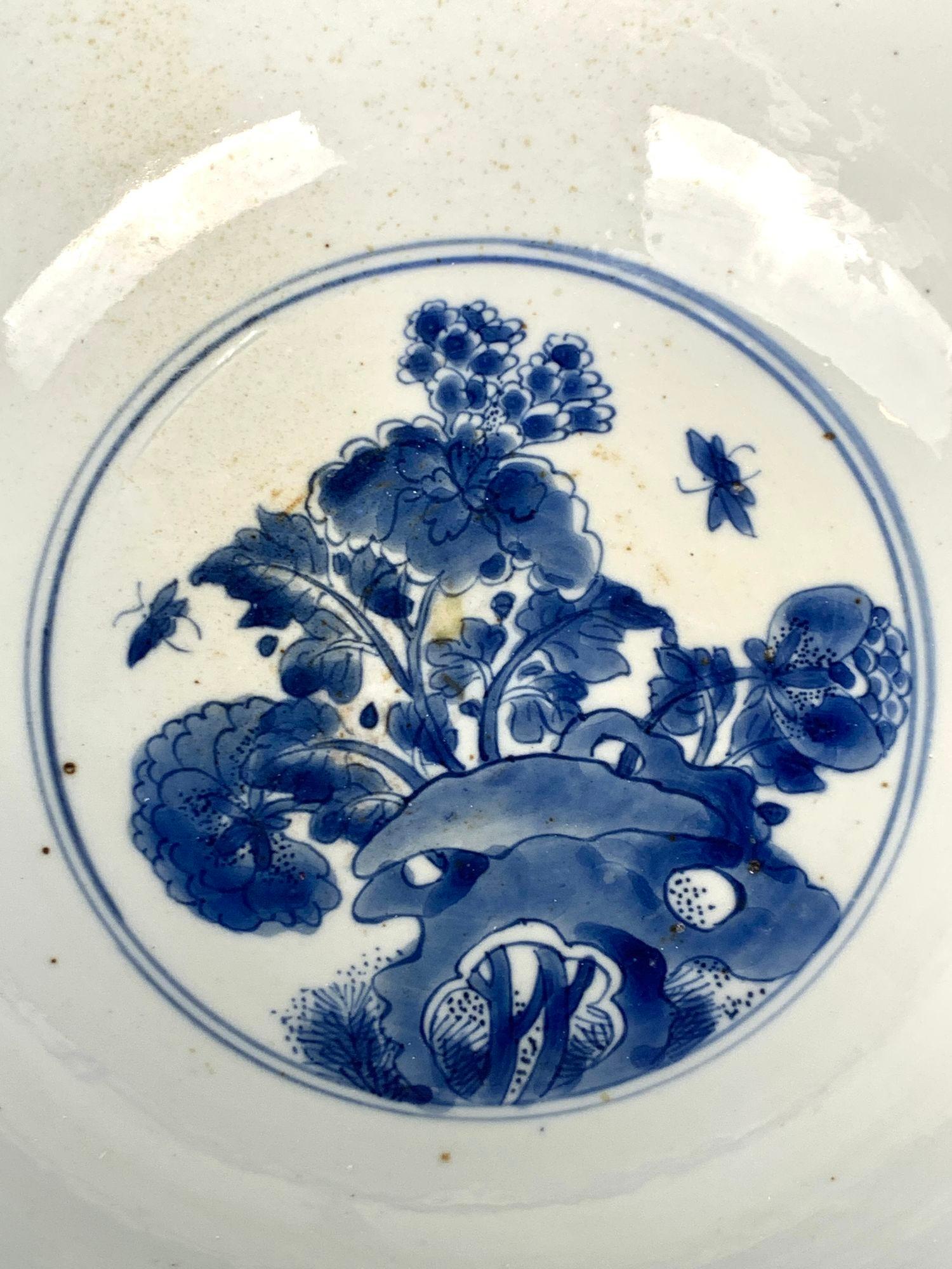 Gran Cuenco Antiguo de Porcelana China Azul y Blanco Pintado a Mano Circa 1770 6