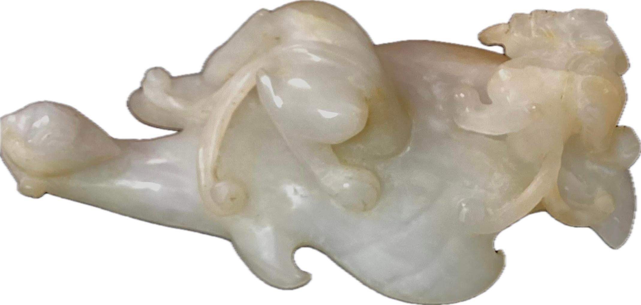 Large Antique Chinese Carved Nephrite White Jade Belt Buckle In Good Condition For Sale In Bradenton, FL
