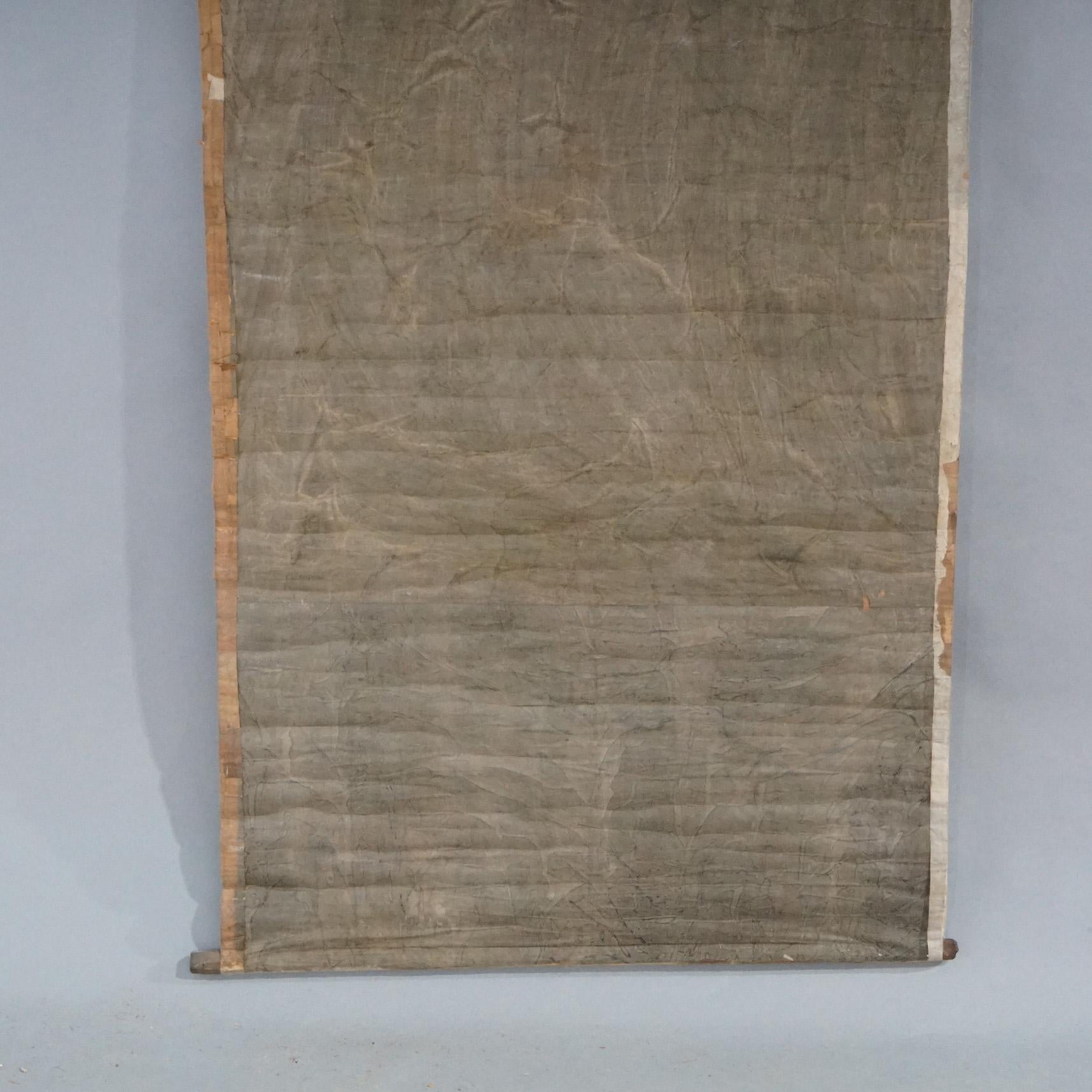 Grande peinture chinoise ancienne sur rouleau représentant une divinité, 19e siècle en vente 4