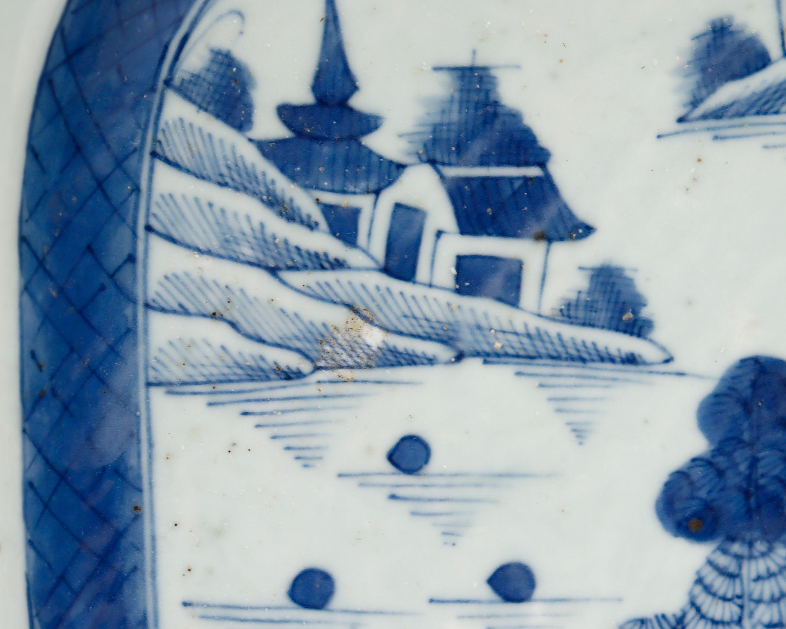 Große antike chinesische Export Blau & Weiß Kanton Porzellan Servierplatte/Tablett im Angebot 6