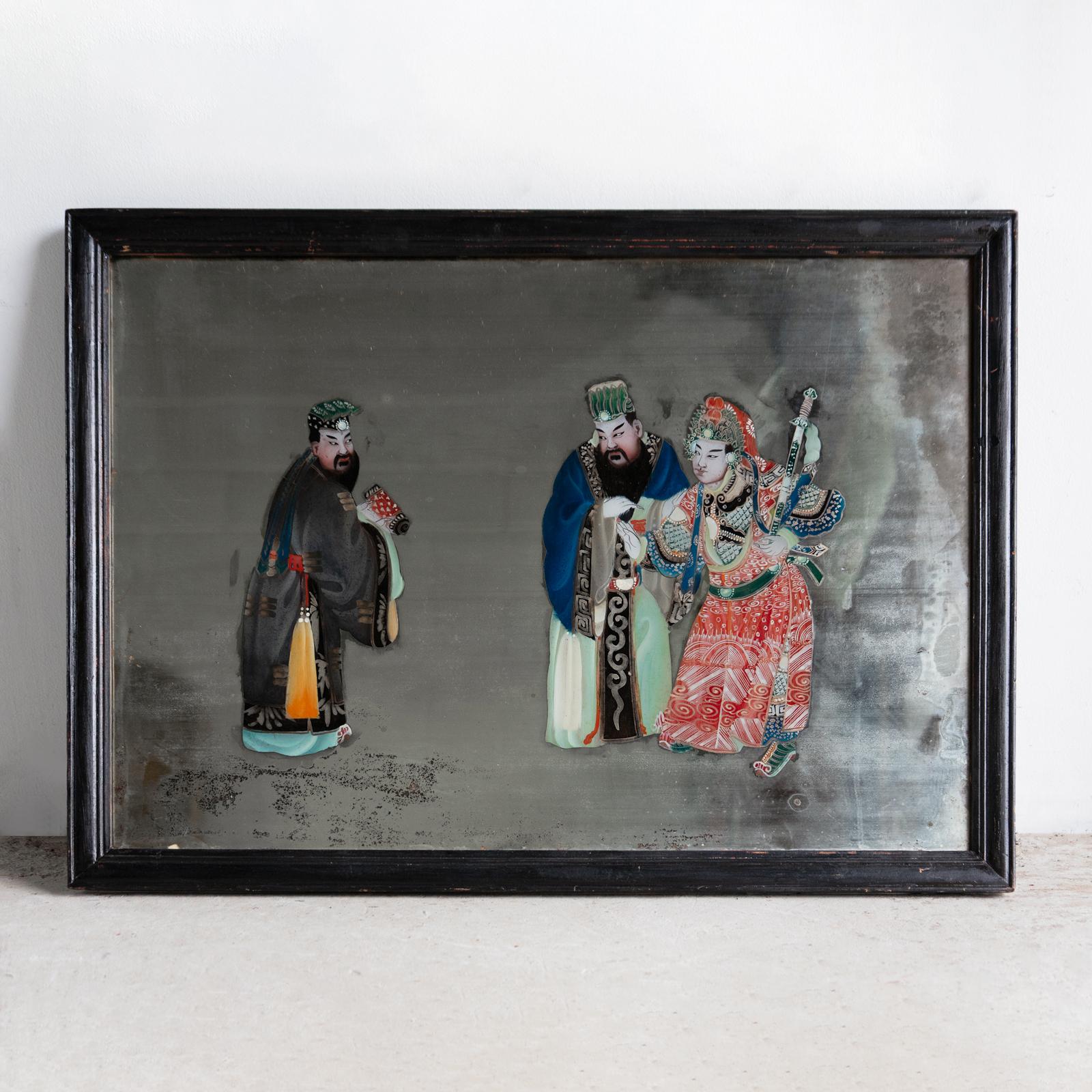 Milieu du XIXe siècle Grand miroir antique chinois d'exportation peint à l'envers, peinture sur verre 19e siècle en vente