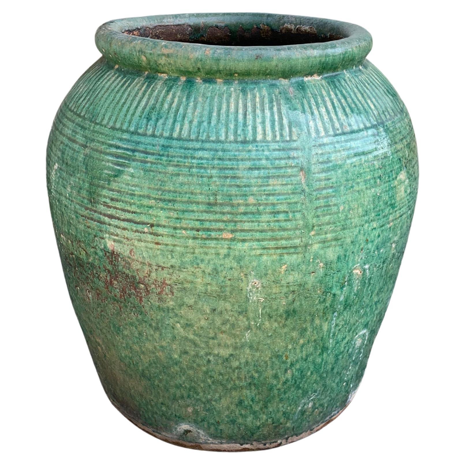 Ancienne jarre à saucière chinoise en céramique émaillée verte, vers 1900