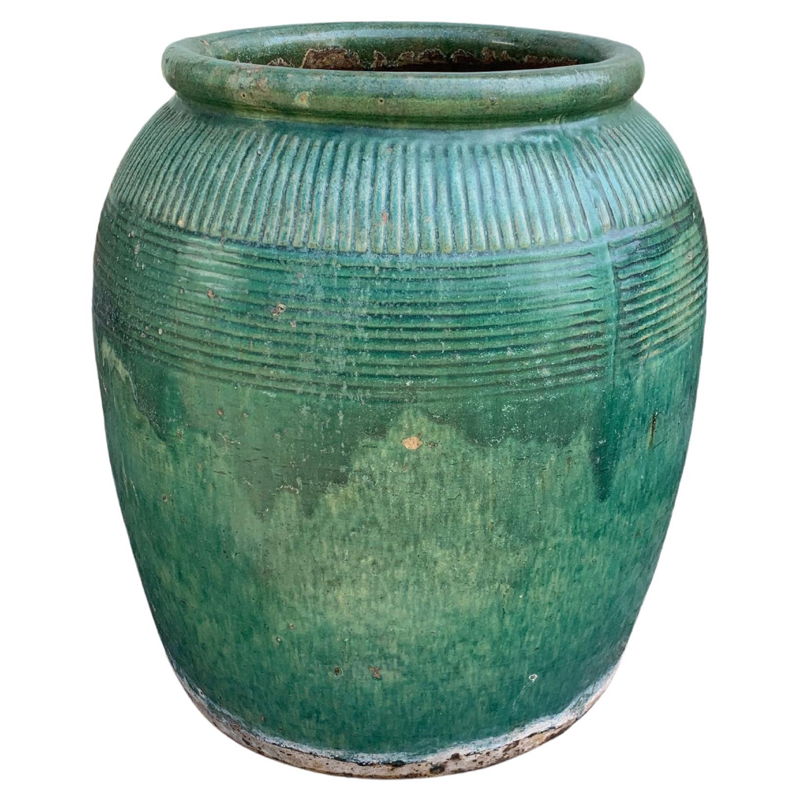 Ancienne jarre à saucière chinoise en céramique émaillée verte, vers 1900