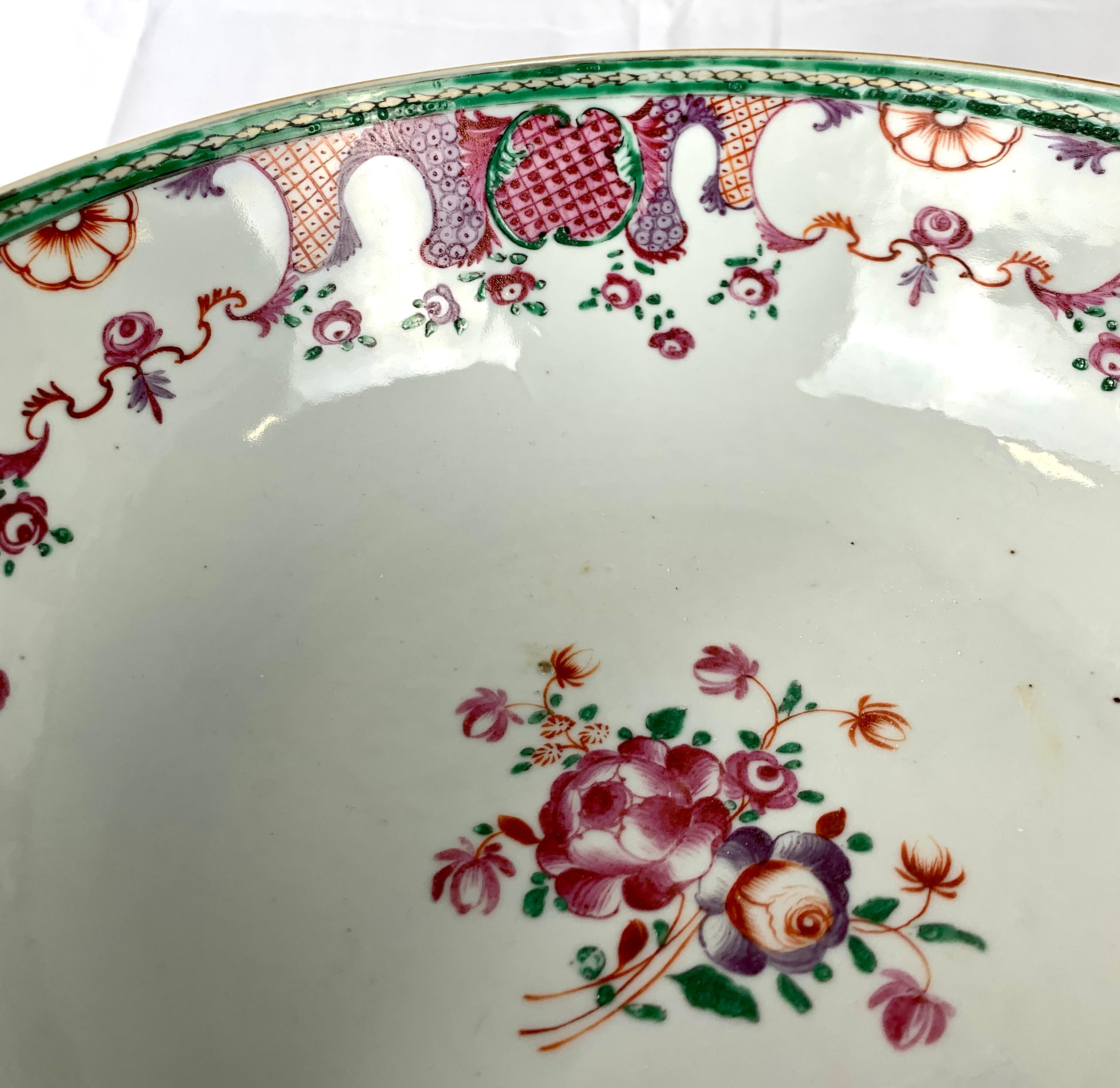Large Antique Chinese Porcelain Bowl Famille Rose Made circa 1860 In Good Condition For Sale In Katonah, NY