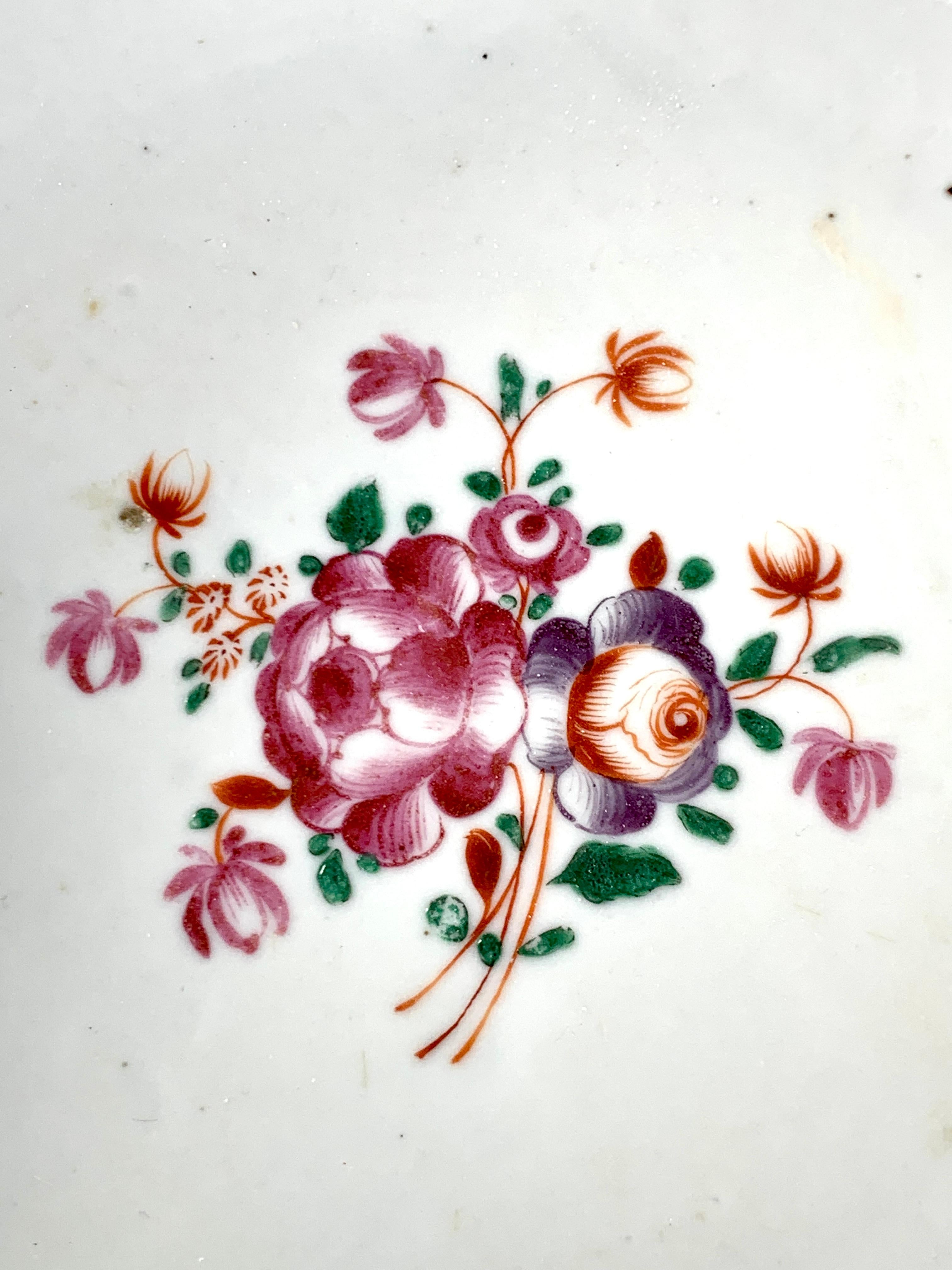 Peint à la main Grand bol ancien en porcelaine chinoise Famille Rose Fabriqué vers 1860 en vente
