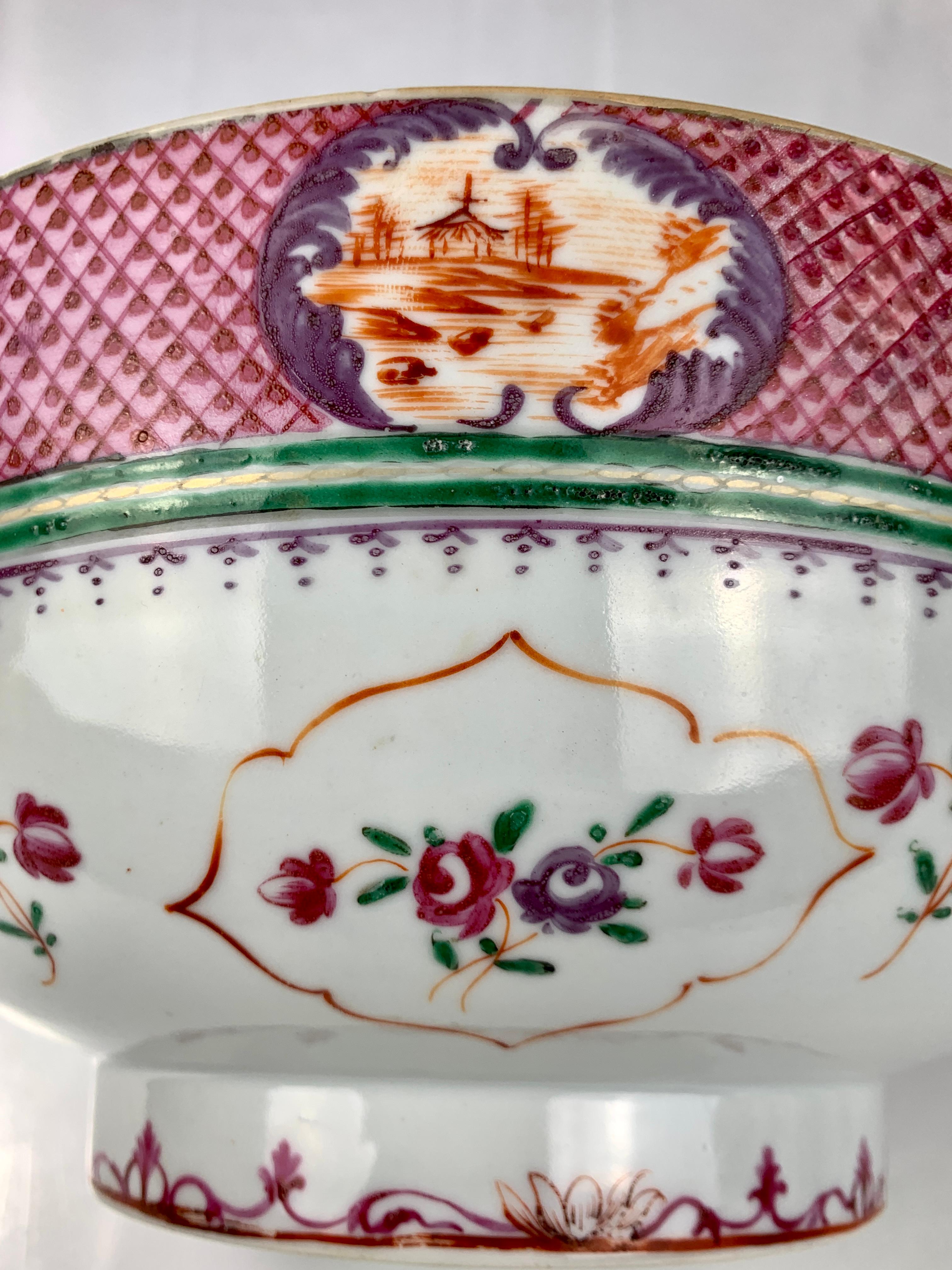 Große antike chinesische Porzellanschale Famille Rose aus der Zeit um 1860 im Angebot 1