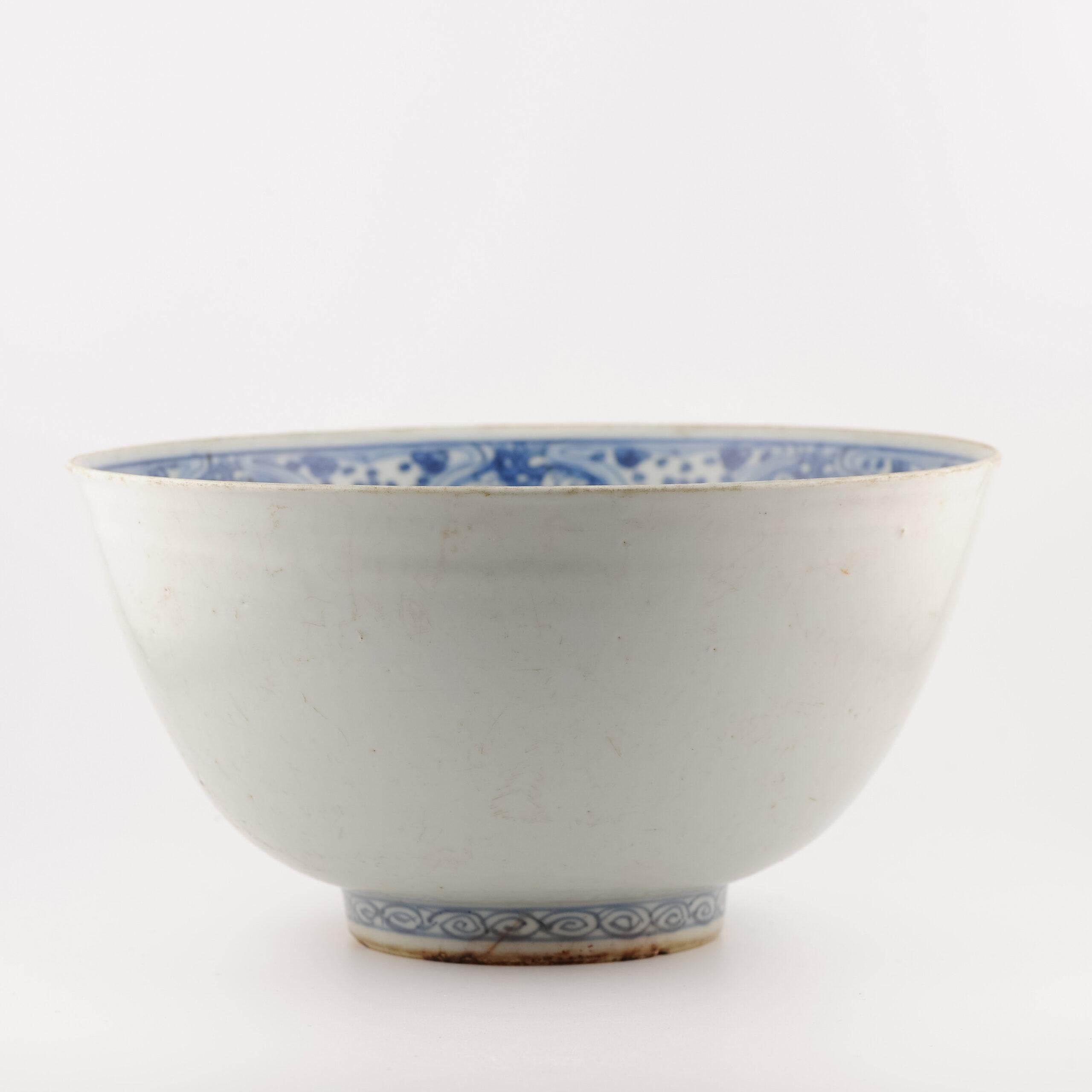 Large Antique Chinese Porcelain Jiajing - Wanli period 1560-1580 Bowl with Crane 6