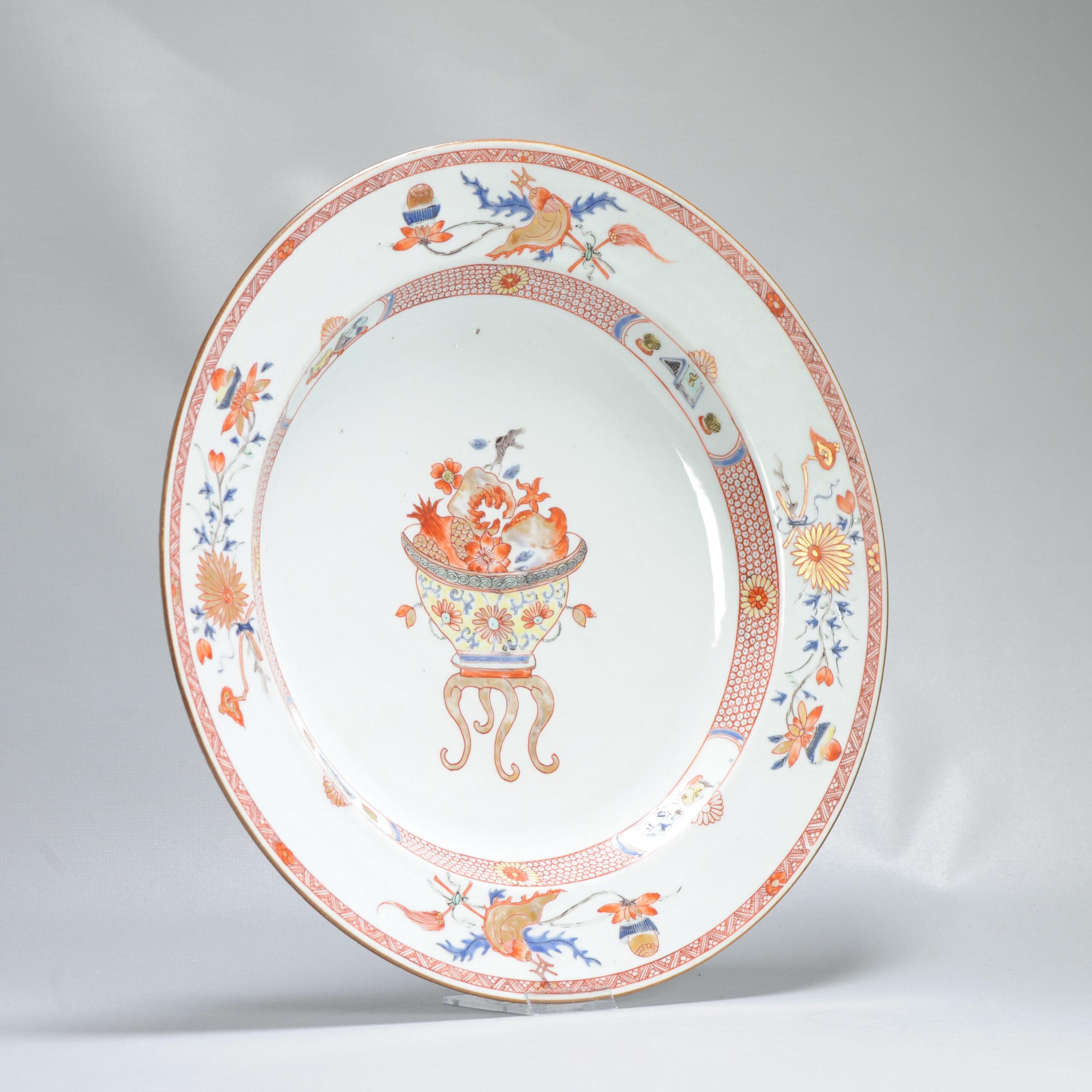 Large Antique Chinese Porcelain Kangxi/Yongzheng Period Dish Flower BAsket In Excellent Condition For Sale In Amsterdam, Noord Holland