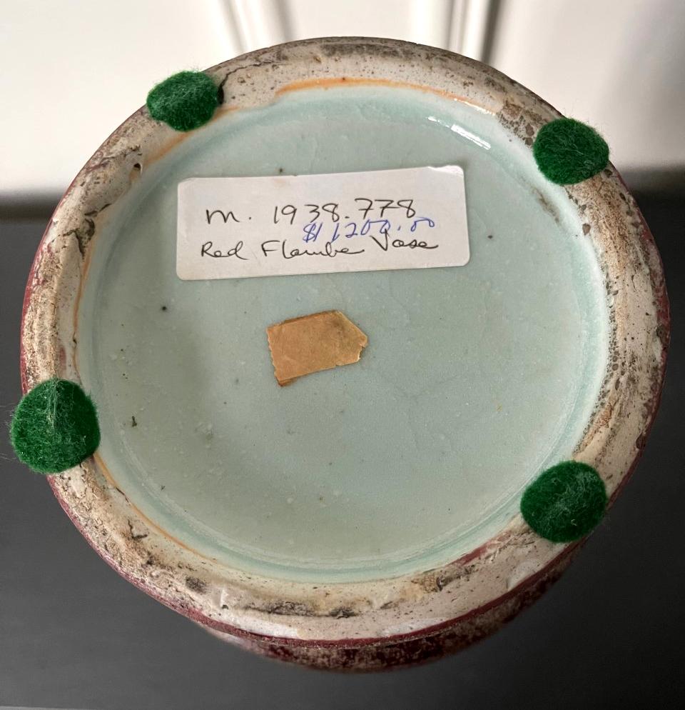 Grand vase rouge Sang-de-Bœuf LangYao chinois ancien en vente 8
