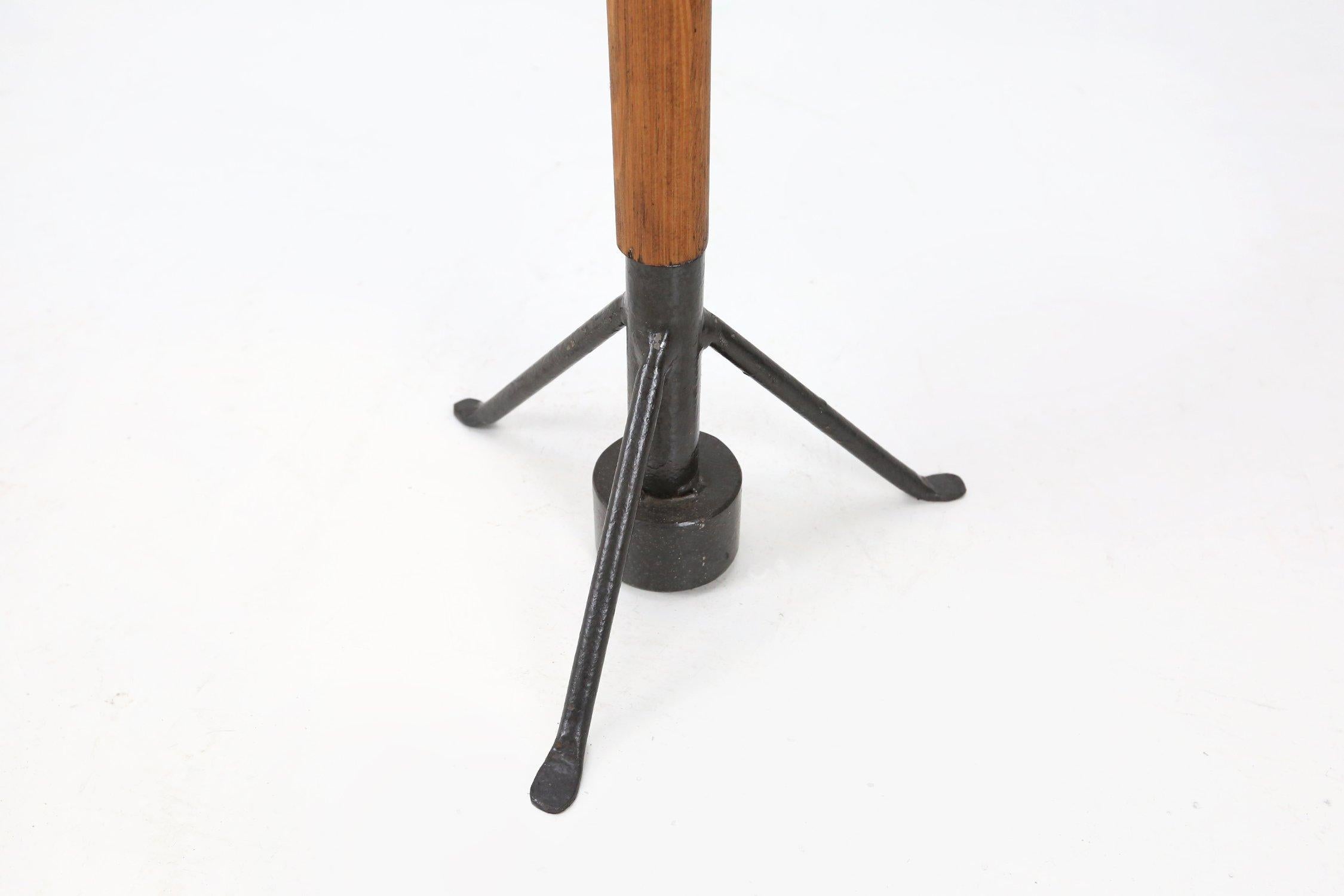 XX secolo Grande portacandele antico in legno e metallo, Francia, ca. 1900 in vendita