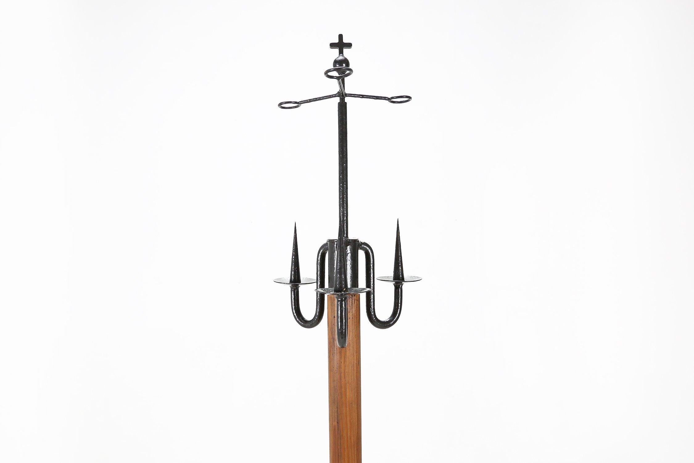 Grande portacandele antico in legno e metallo, Francia, ca. 1900 in vendita 2