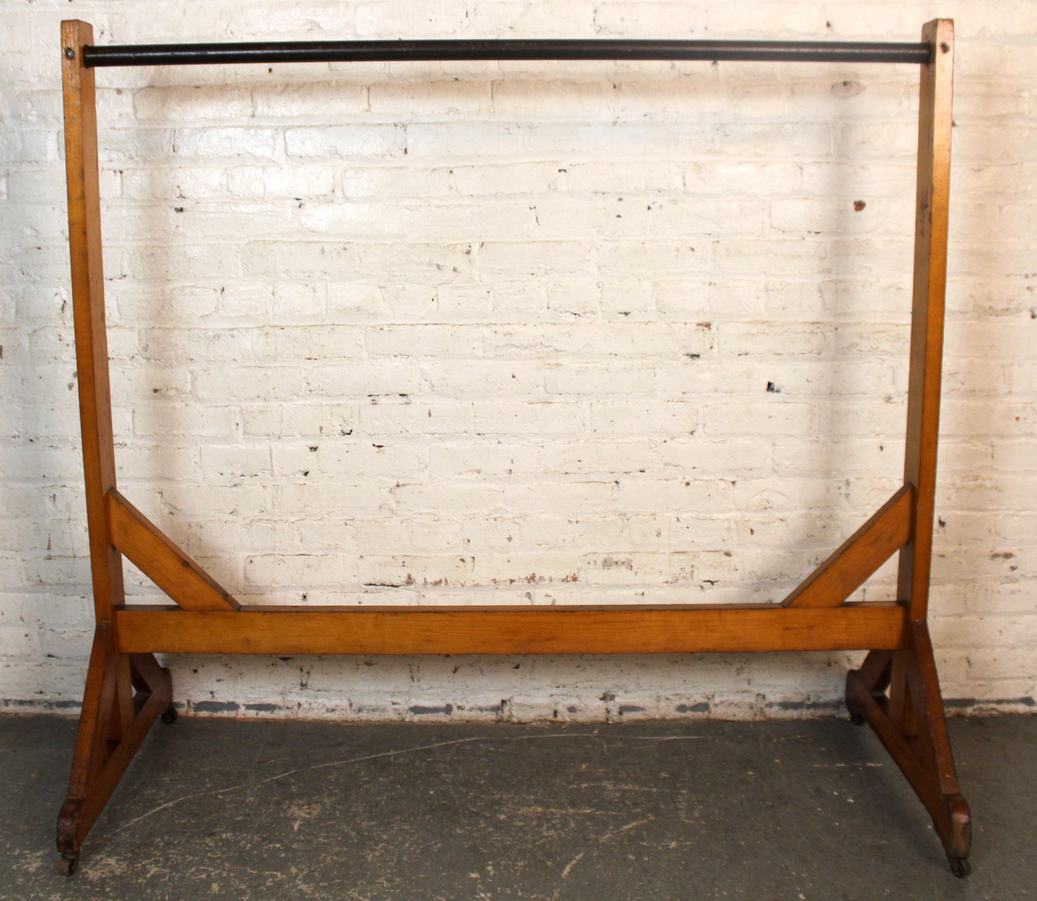 Grand porte-manteau ancien en Oak Bon état - En vente à Brooklyn, NY