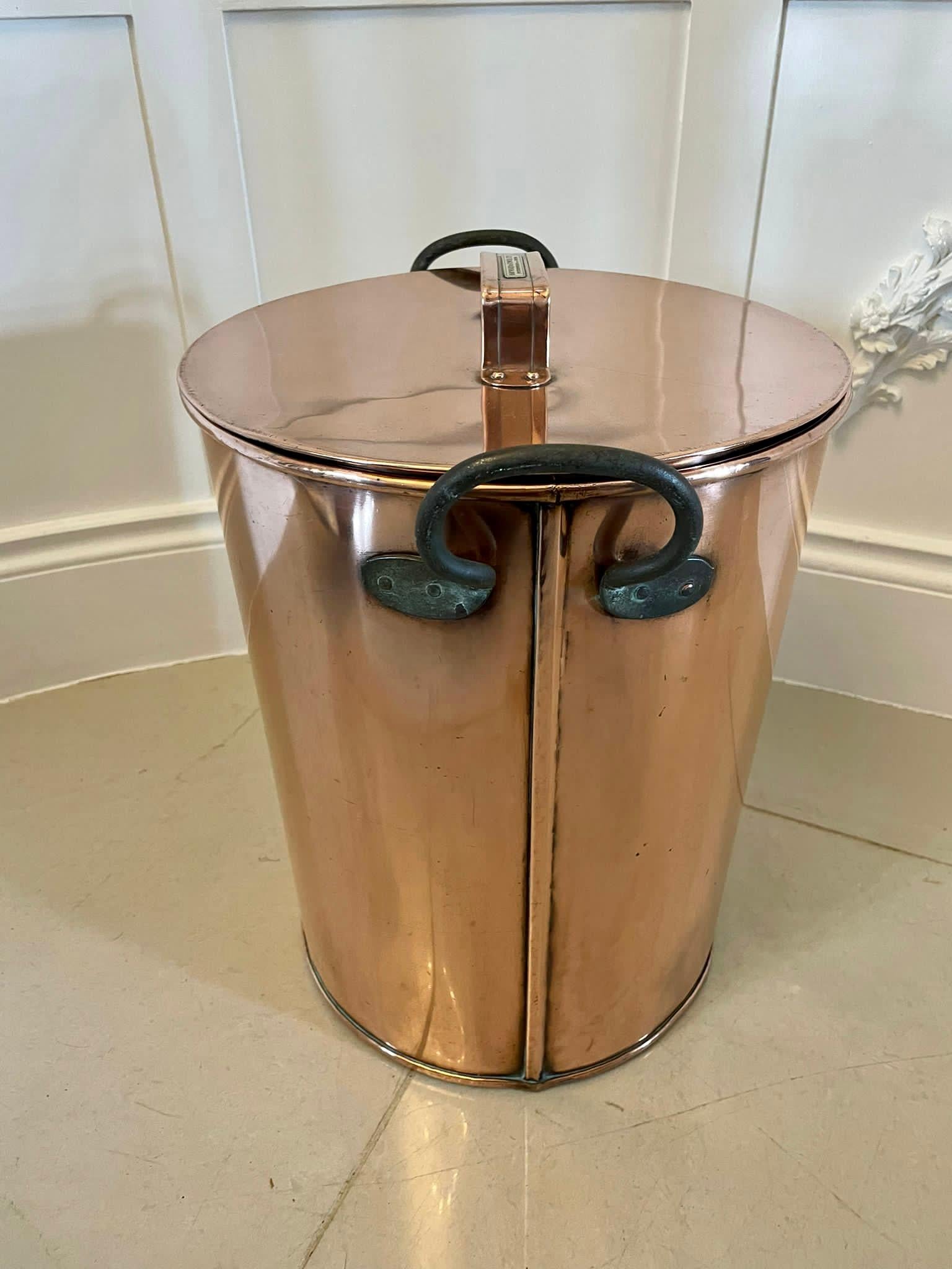 Large Antique Copper Lidded Pot by Hayward & Towell of Peterborough and Boston For Sale 4