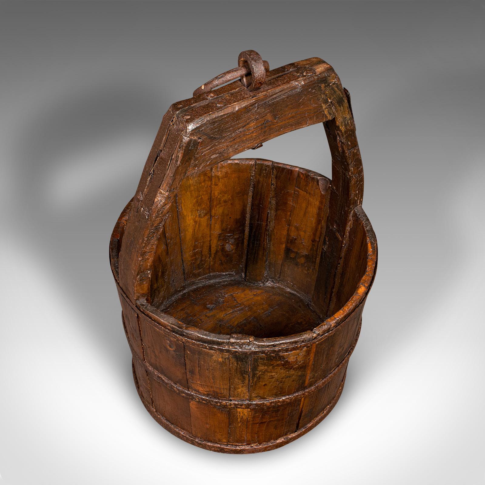 Gran Cubo Antiguo de Pozo de Jardín Country Antiques, Inglés, Jardinera, Georgiano, Almacén de Combustible Olmo en venta