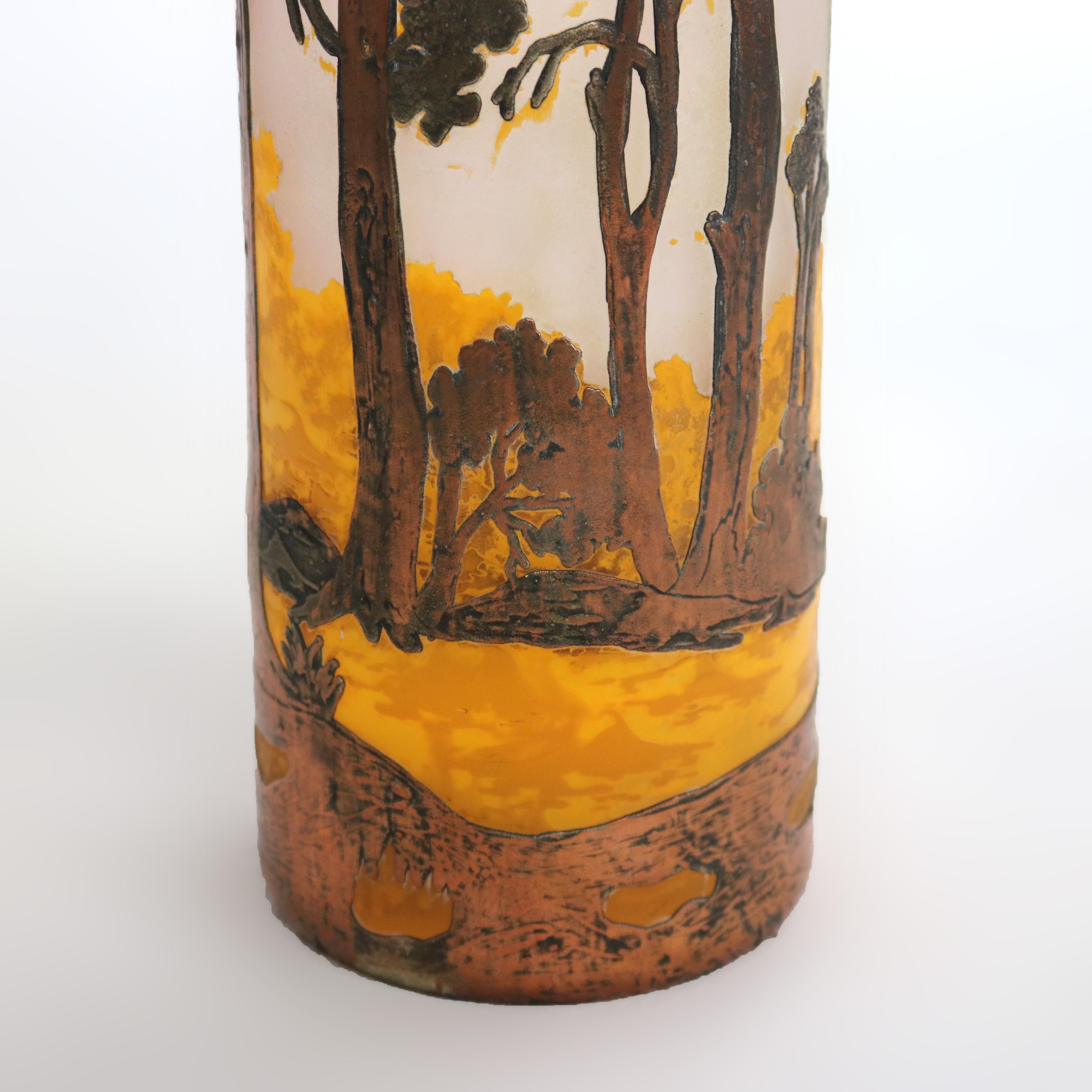 Grand vase de paysage ancien Daum Nancy à dos découpé non signé C1910 Bon état - En vente à Big Flats, NY