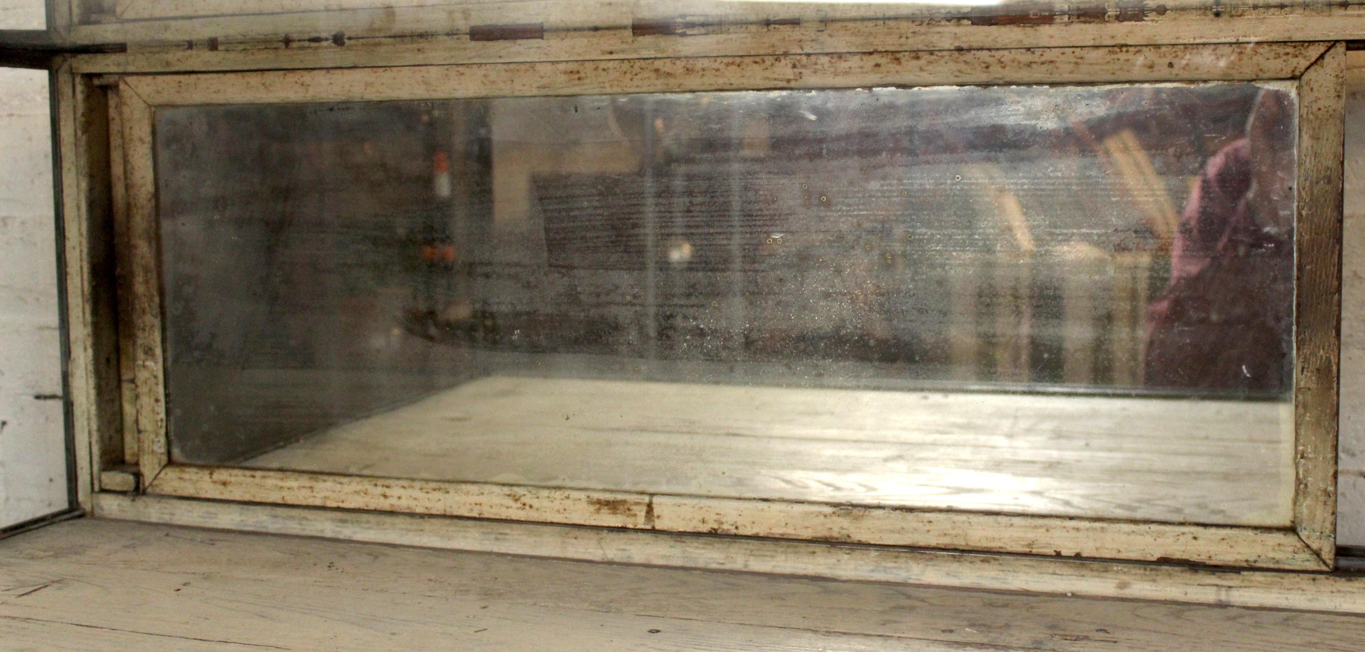 Grande vitrine ancienne de Charles F. Biele and Sons en vente 3