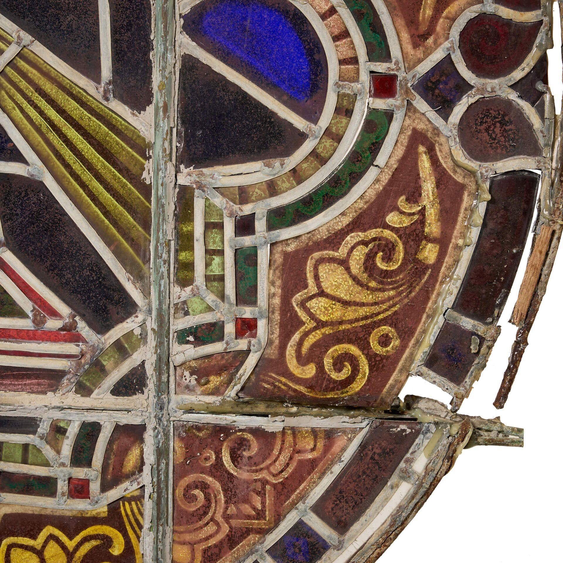 Große antike Ecclesiastical Roundel Stained glass Panel (Englisch) im Angebot