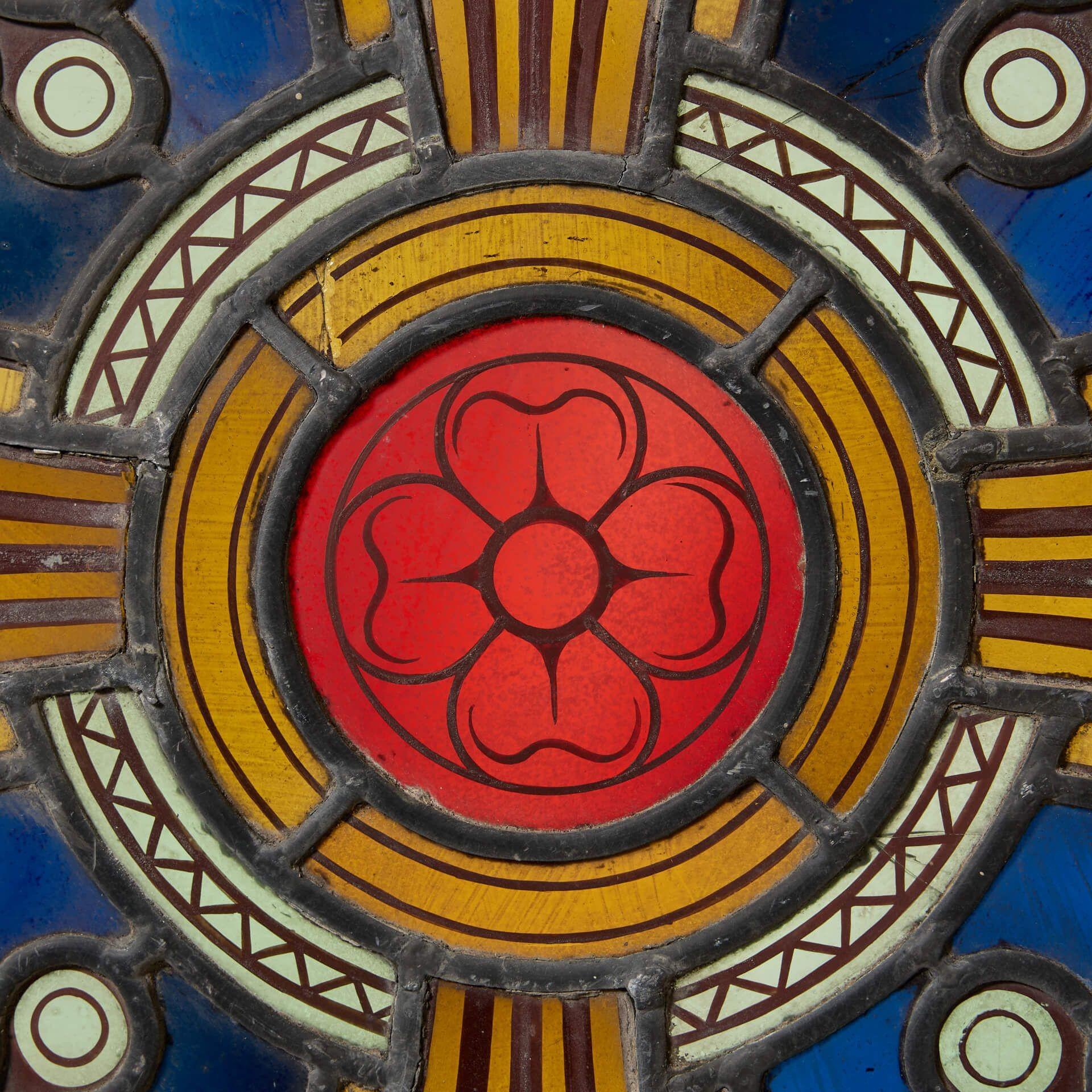 Große antike kirchliche Stained glass Roundel Fenster (Viktorianisch) im Angebot