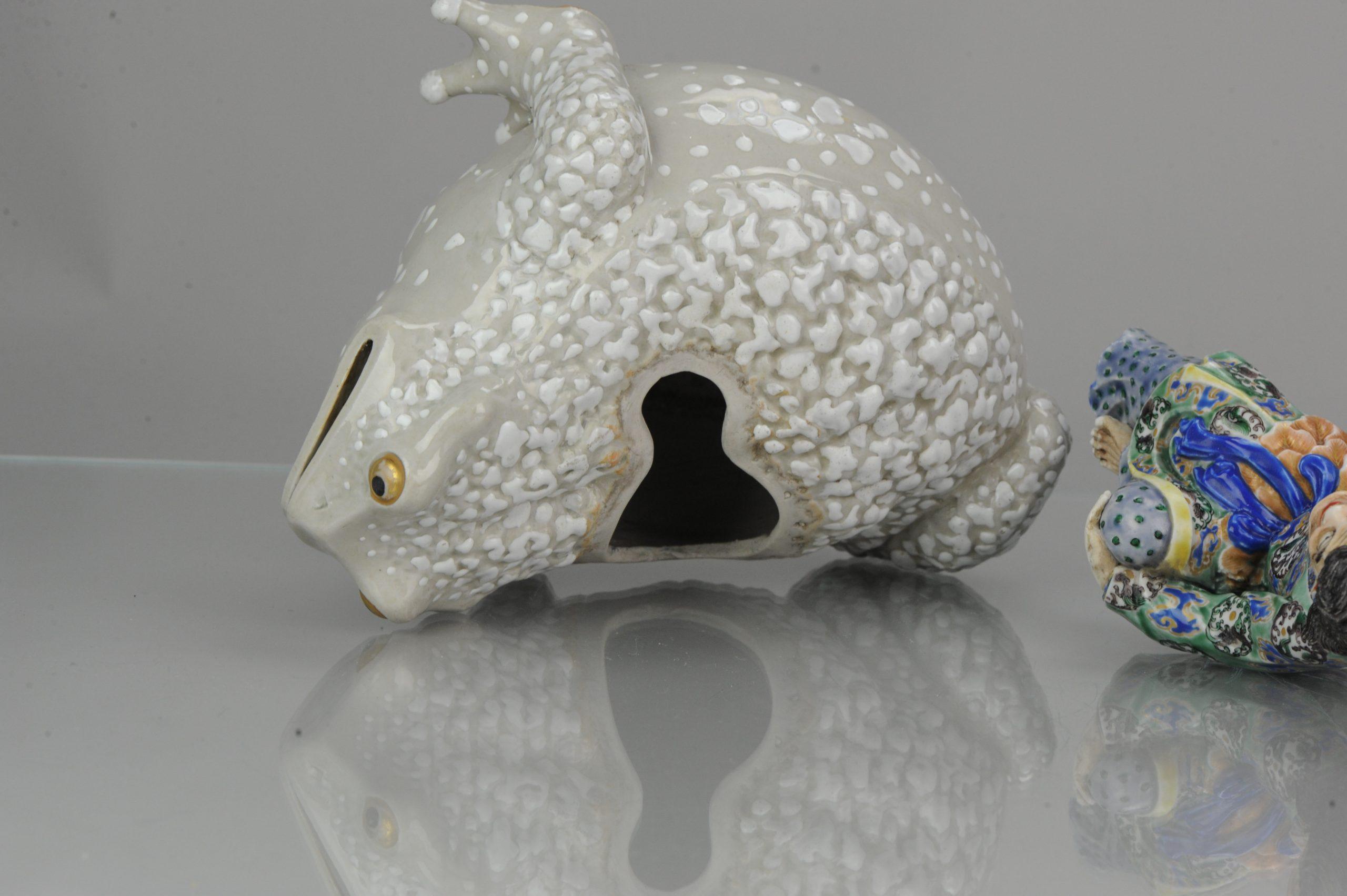 Gran Sapo Antiguo de Porcelana Japonesa Koro Liu Hai del Periodo Edo/Meiji de 19C en venta 12