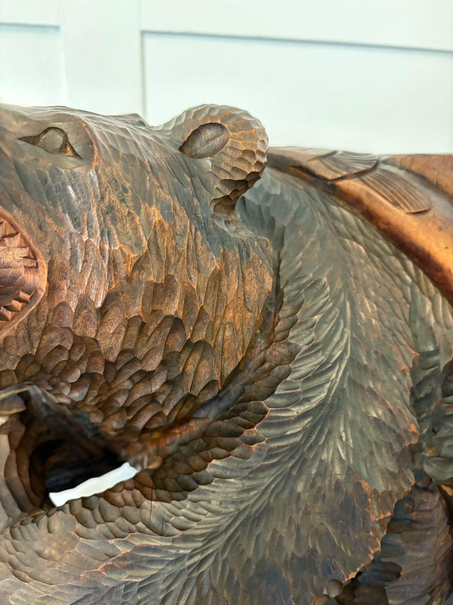 Large Antique Edwardian Quality Carved Linden Wood Japanese Bear Carrying a Fish For Sale 3