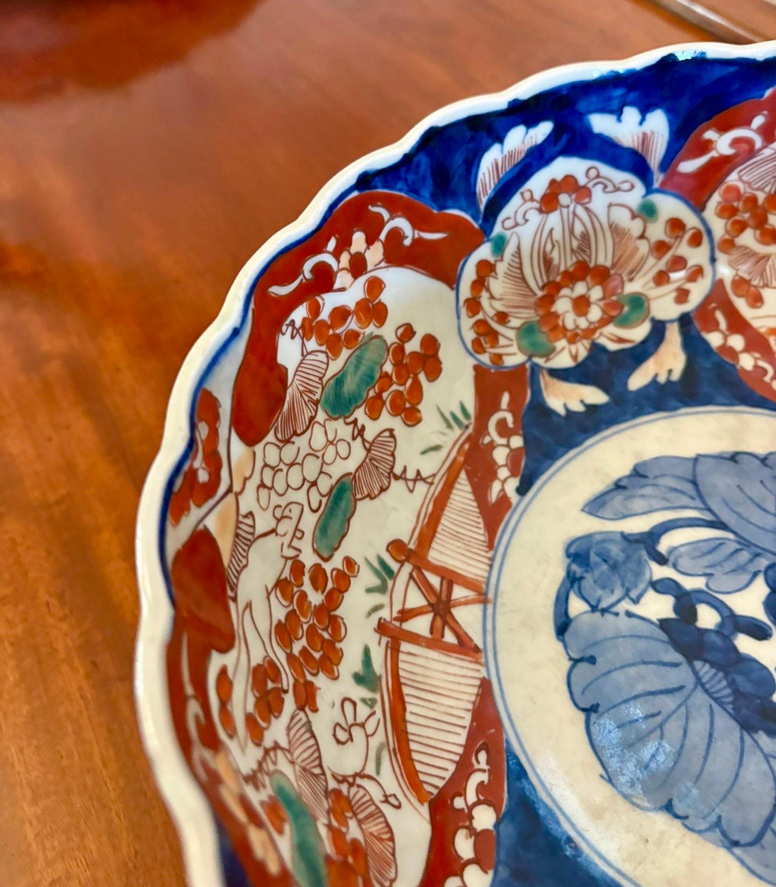 Große antike japanische Imari-Schale in edwardianischer Qualität (Edwardian) im Angebot