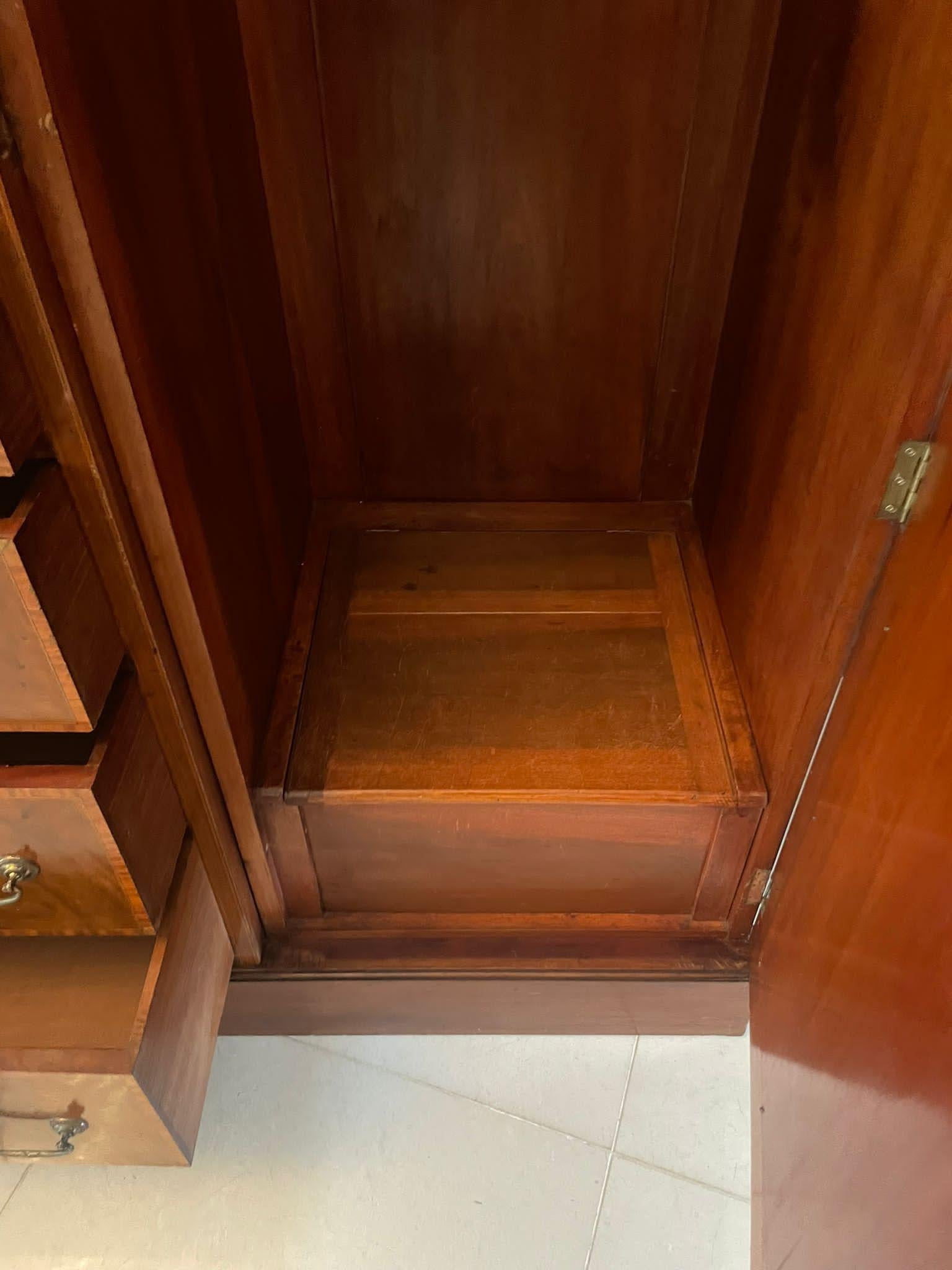 Other Large Antique Edwardian Quality Mahogany Marquetry Inlaid Wardrobe