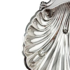 Gran plato antiguo EGW & S Silverplate Clam Shell de International Silver Co.
