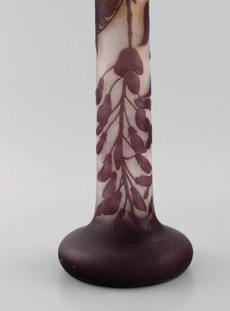 French Large Antique Emile Gallé Vase in Frosted and Purple Art Glass, Early 20th C For Sale