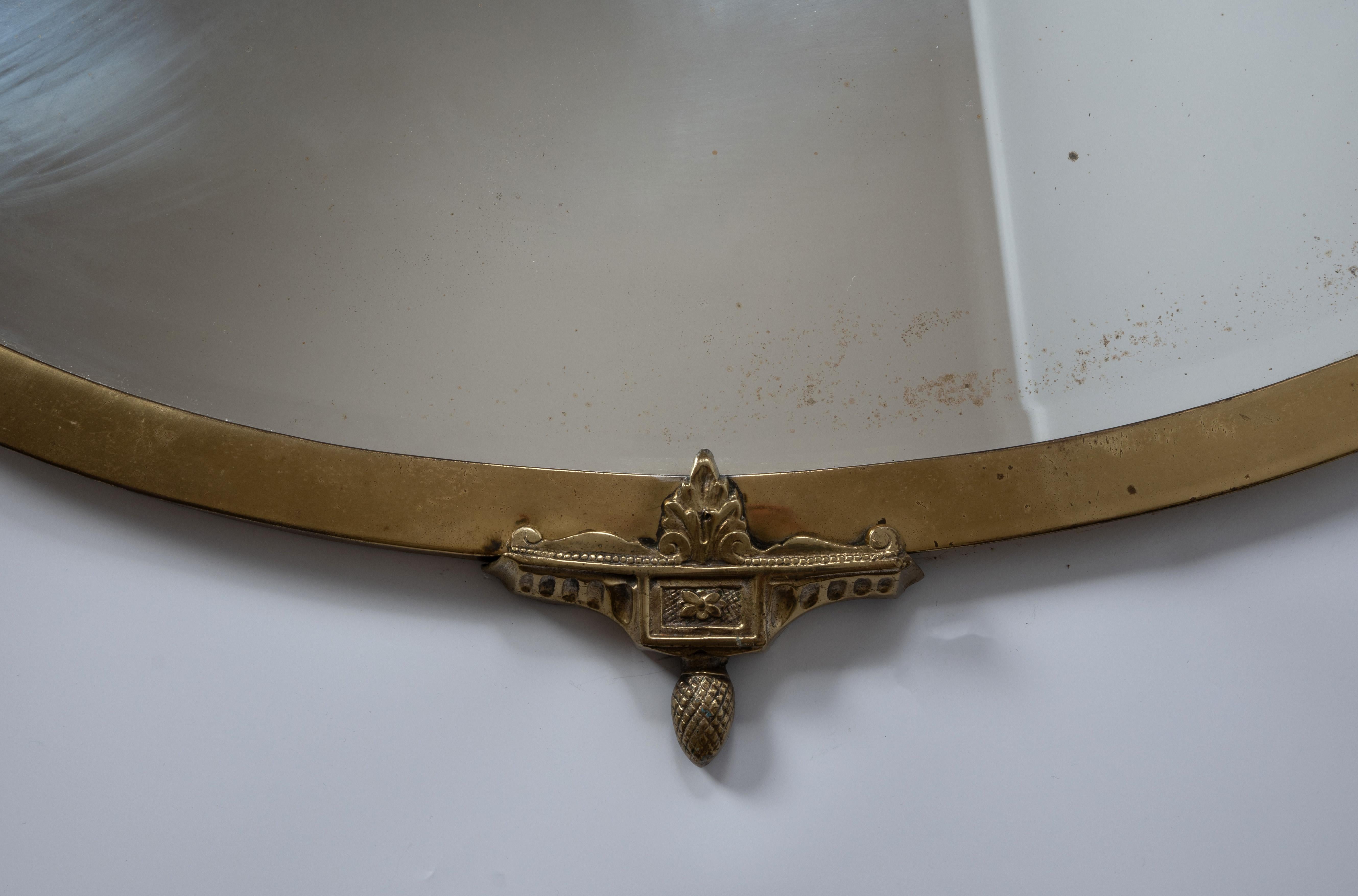 Début du 20ème siècle Grand miroir ovale anglais ancien Art Nouveau avec cadre en laiton, vers 1900 en vente