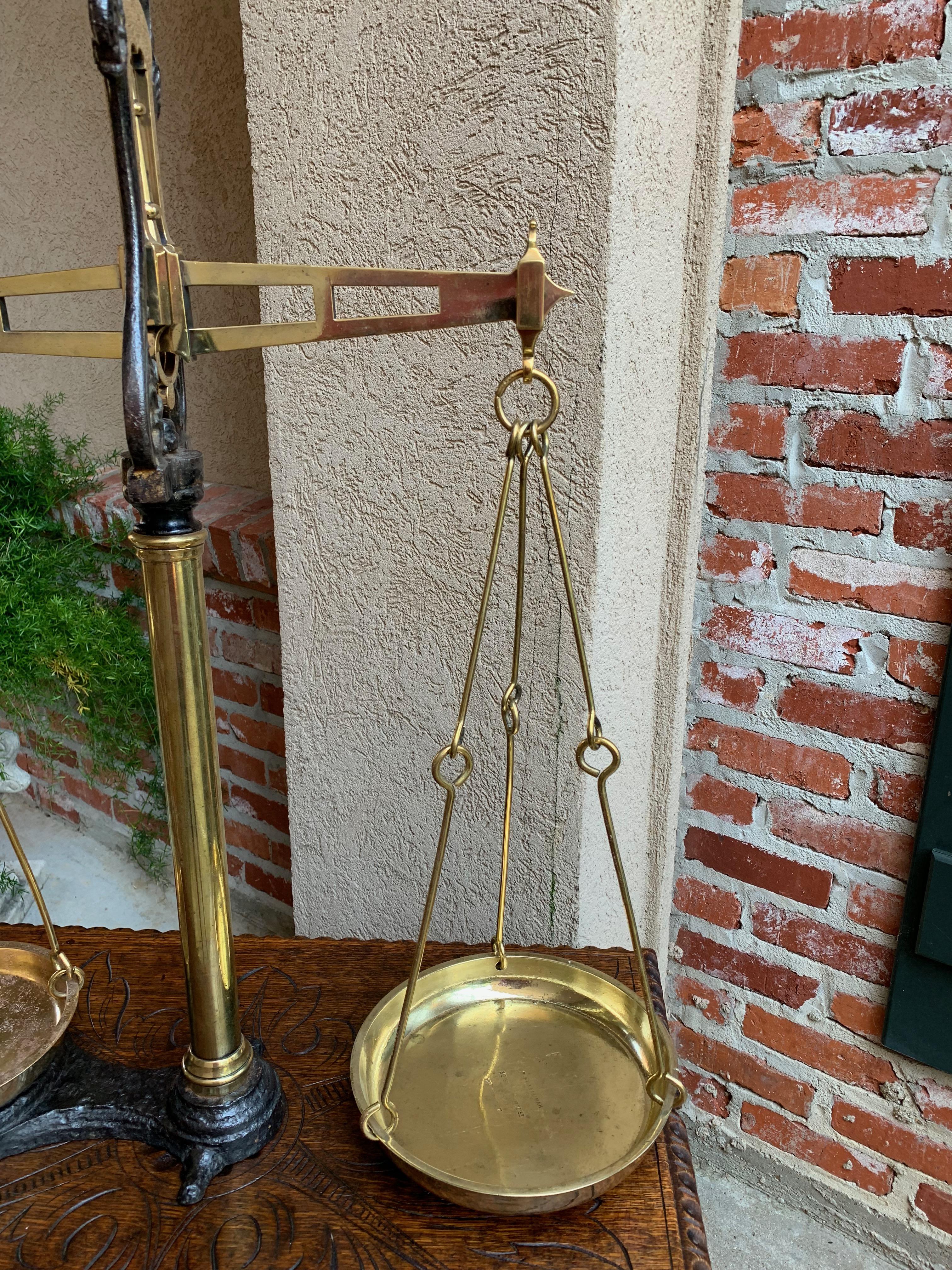 Large Antique English Brass Merchant Scale Farmhouse Market Table Cast Iron In Good Condition In Shreveport, LA