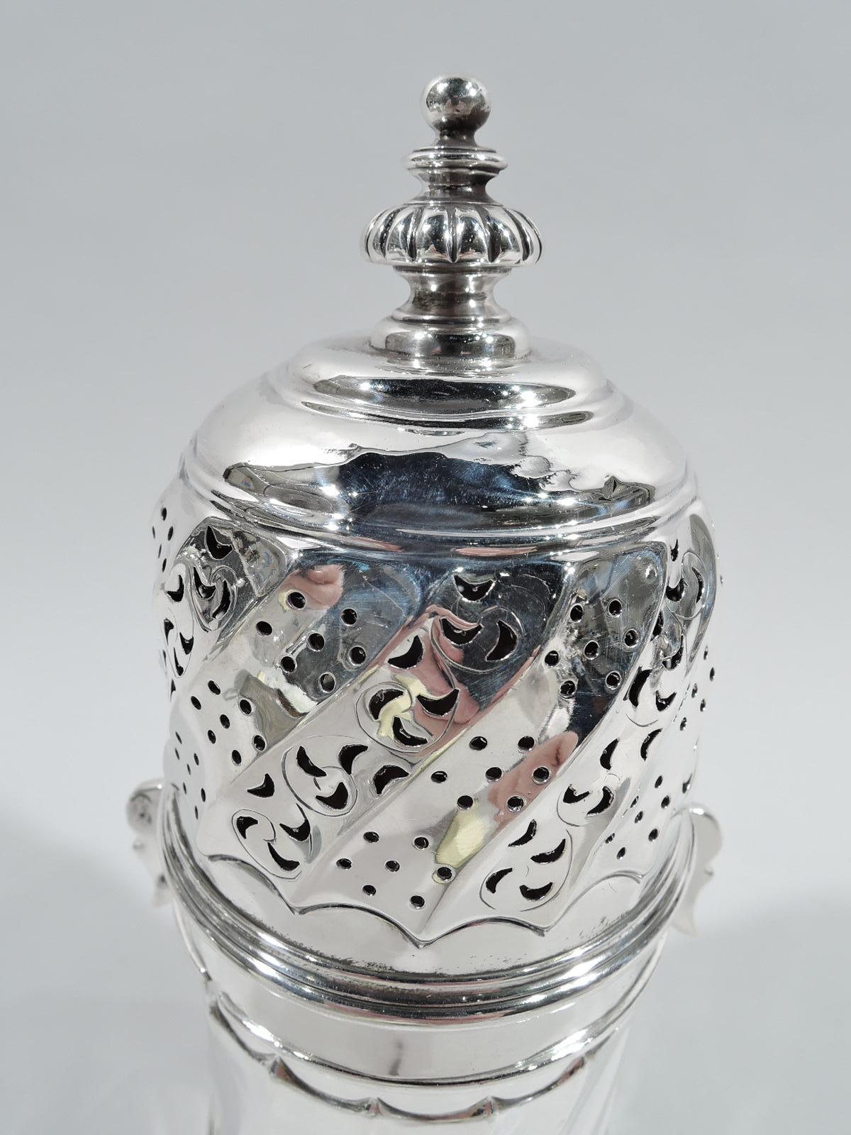 Large Antique English Classical Britannia Silver Sugar Caster In Excellent Condition For Sale In New York, NY