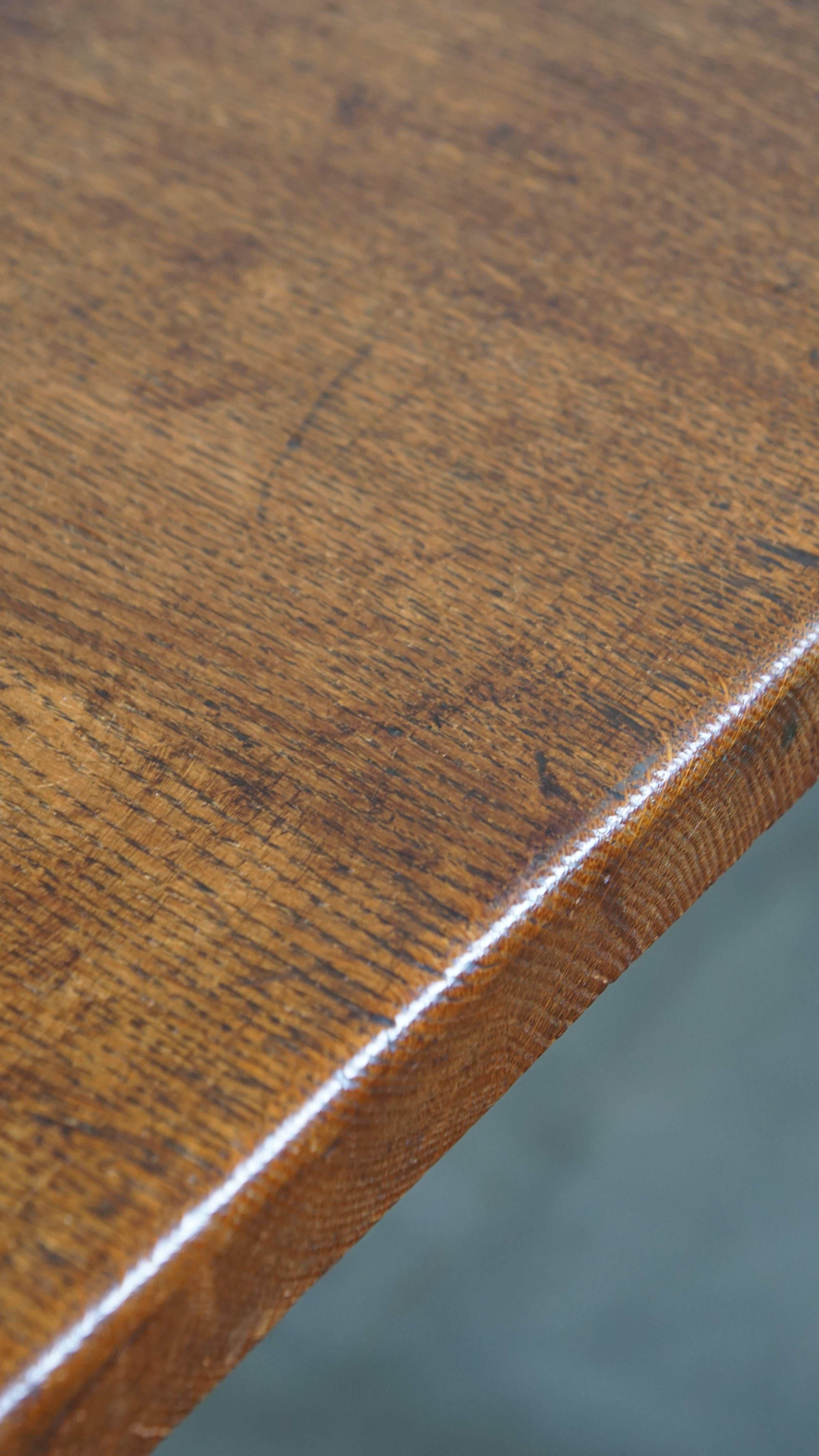 Large Antique English Dining Table Made of Oak For Sale 9