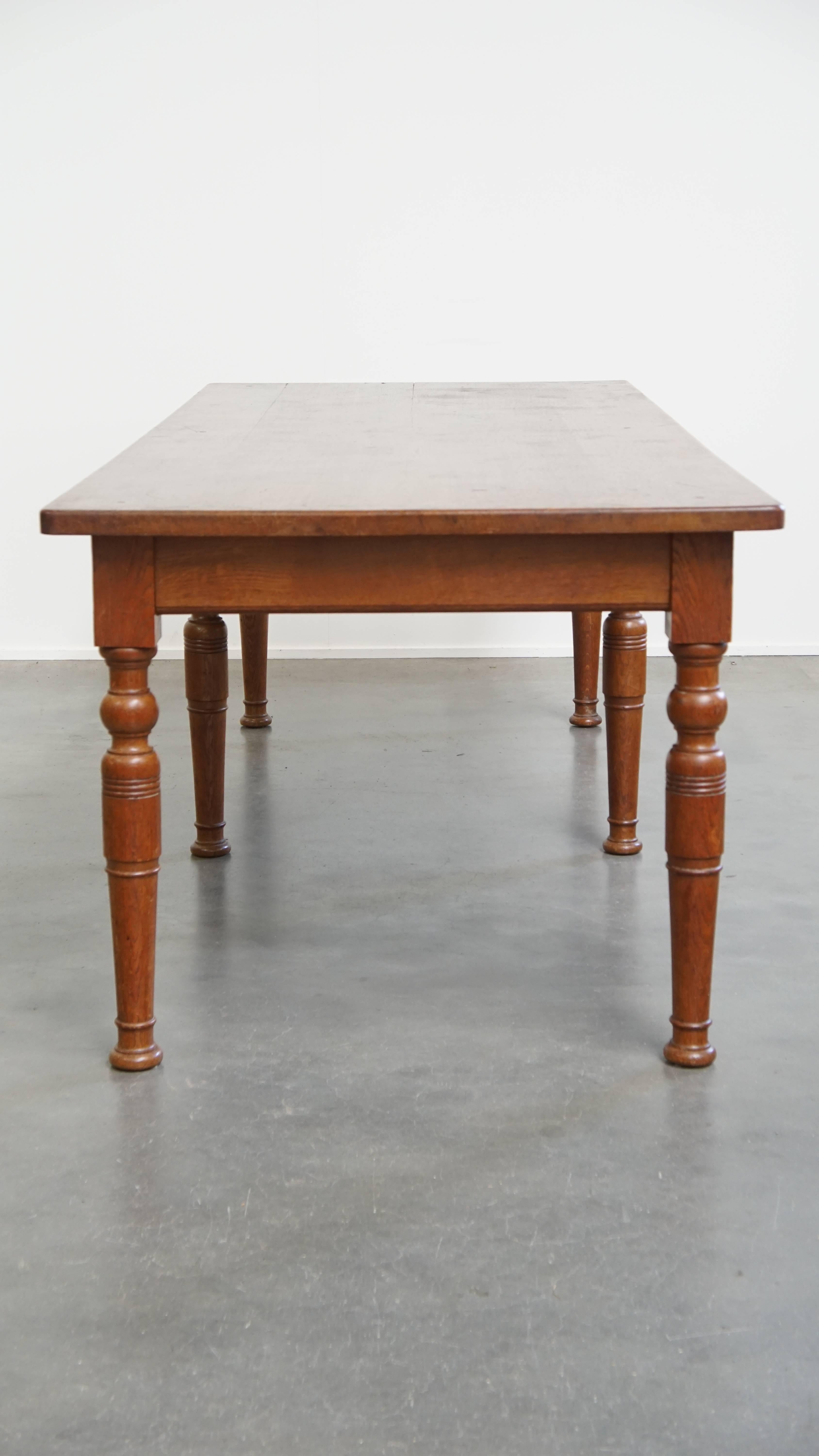 19th Century Large Antique English Dining Table Made of Oak For Sale