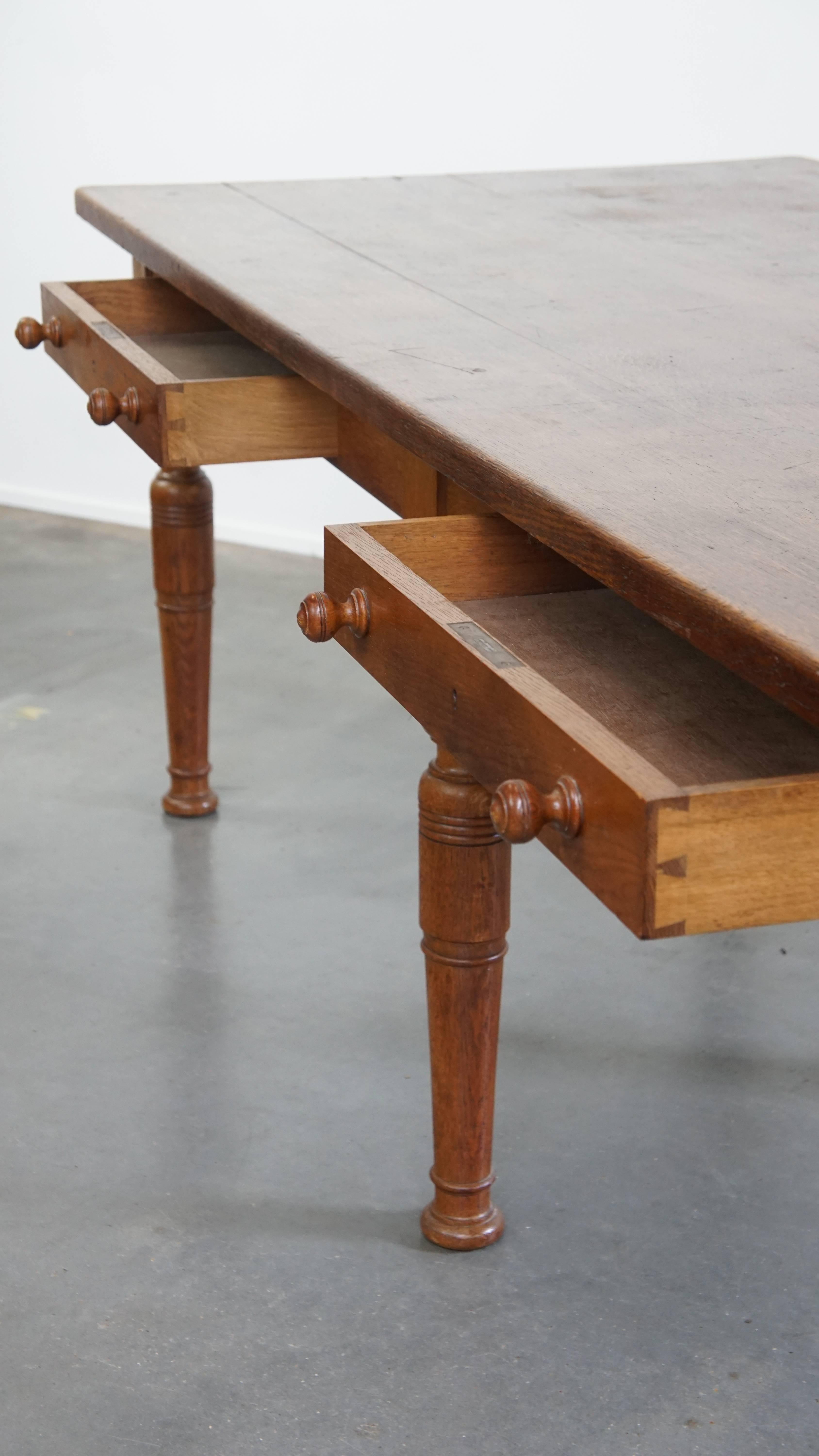 Large Antique English Dining Table Made of Oak For Sale 2