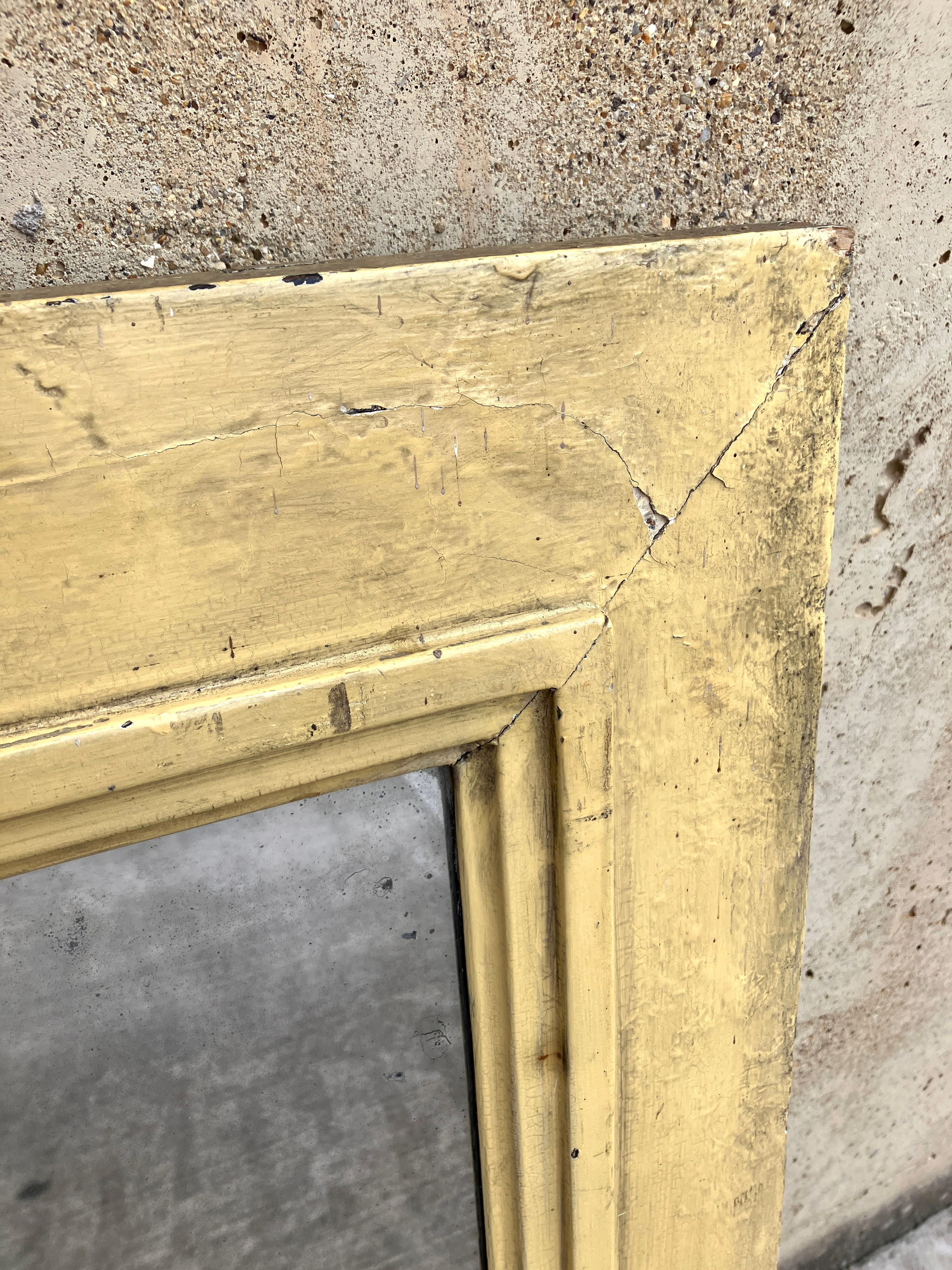 Anglais Grand Antique Mantel Mirror anglais en jaune clair Art Deco en vente