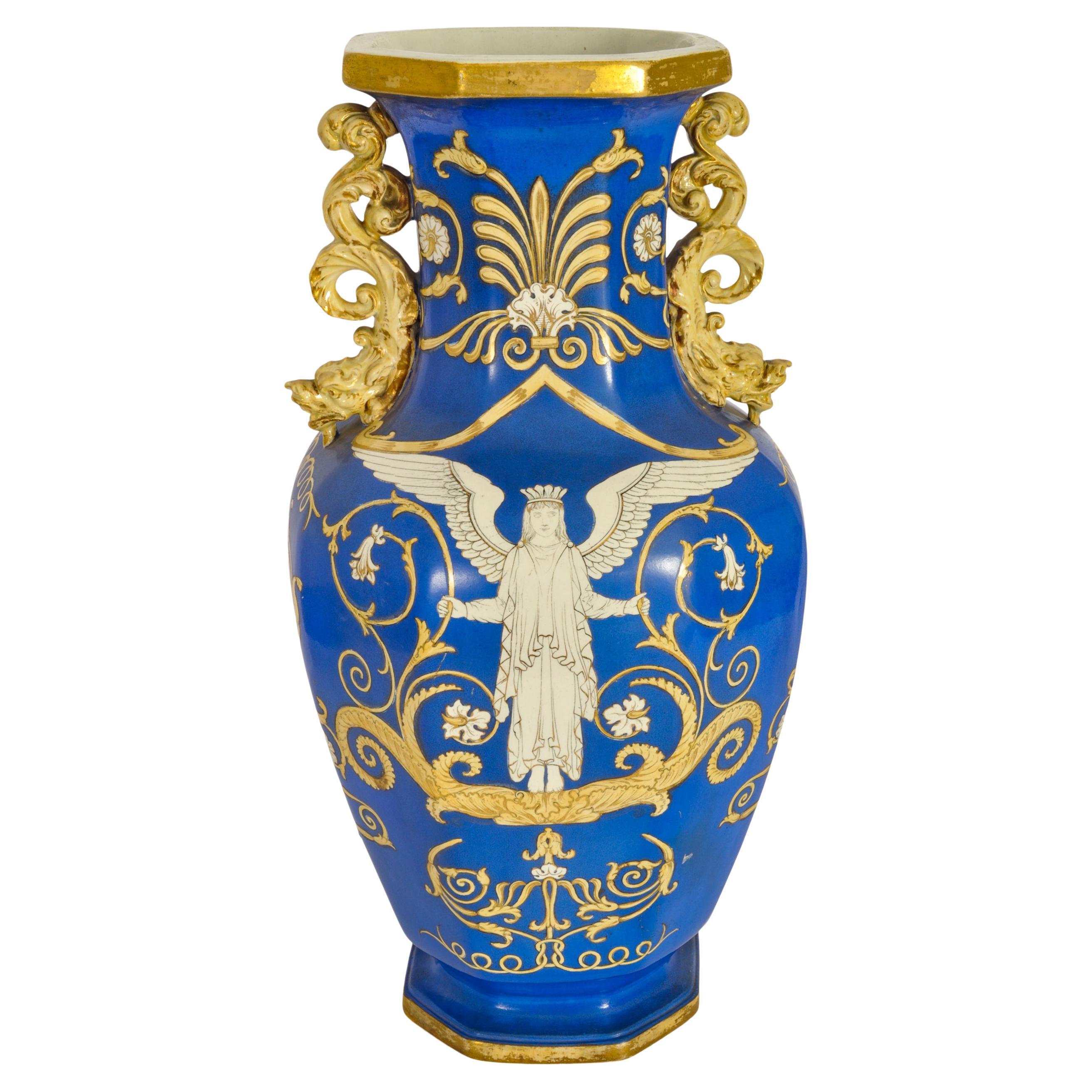 Rare, ancien, grand vase d'exposition en poterie Ironstone du 19ème siècle par Morley & Ashworth, pour l'exposition internationale de 1862. 
Morley & Ashworth avait repris les dessins de Mason's Ironstone, après la faillite de la poterie. 
Le vase a