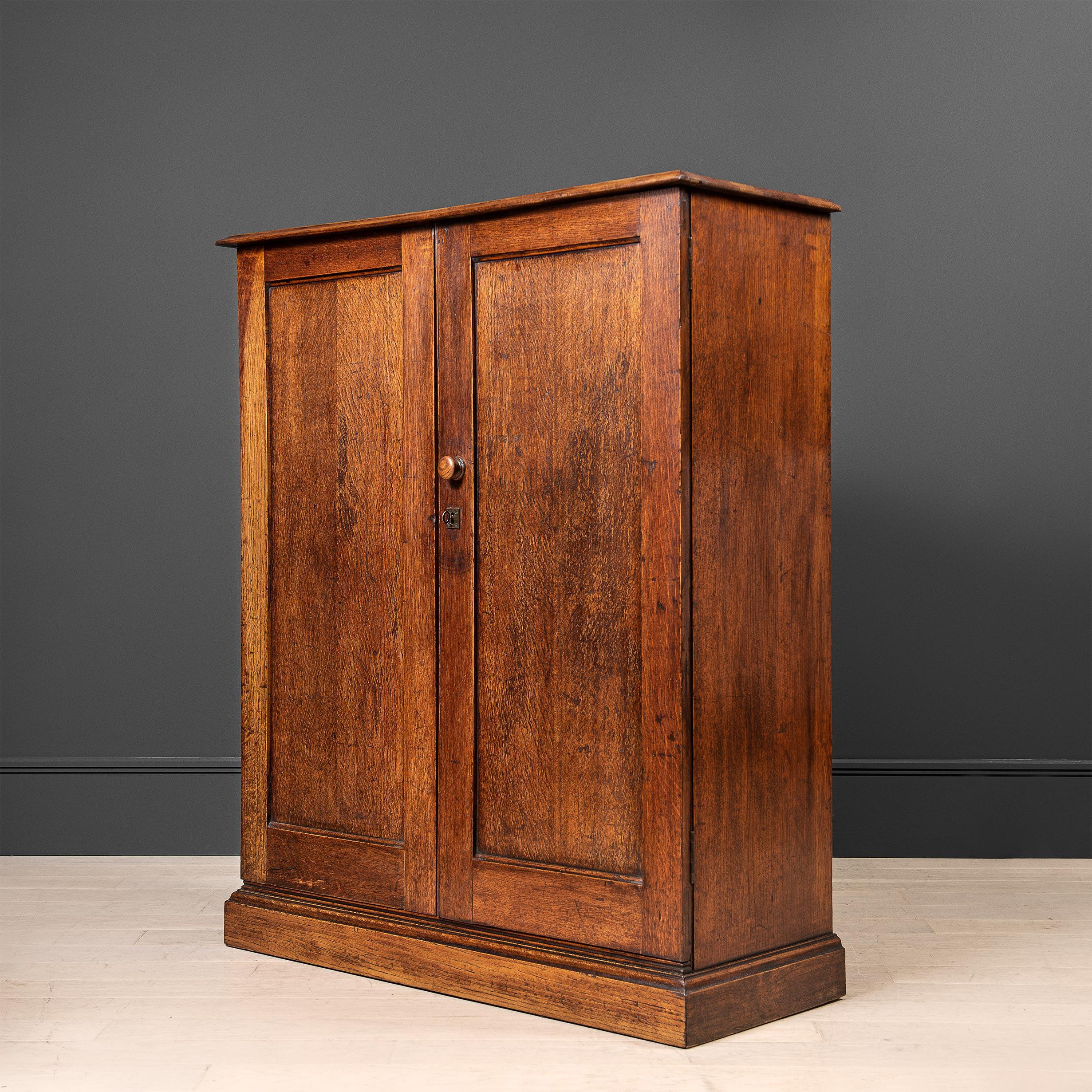Large Antique English Oak Cupboard For Sale at 1stDibs
