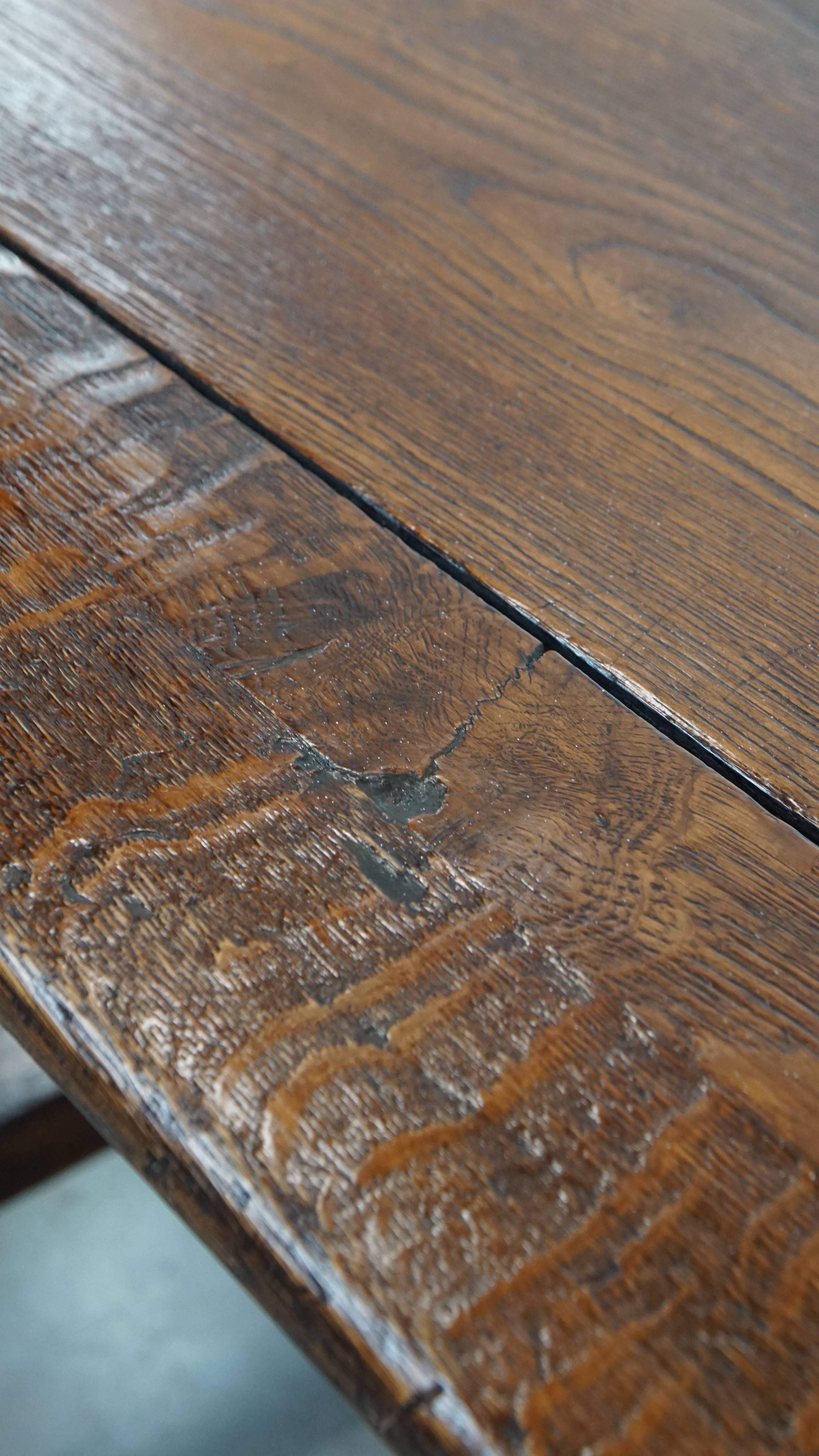 Large Antique English Oak Dining Table from the Early 19th Century For Sale 8