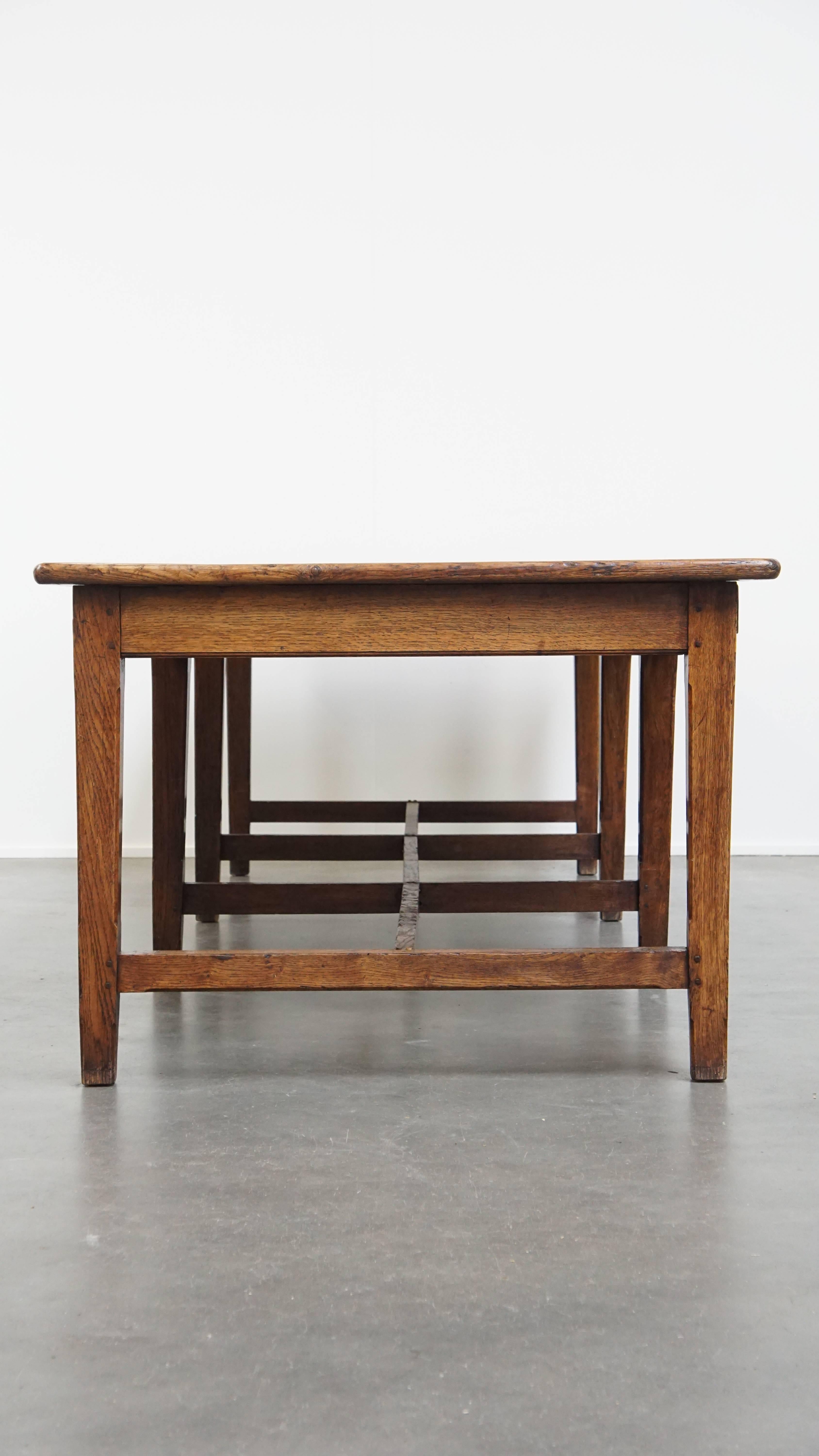 Large Antique English Oak Dining Table from the Early 19th Century In Good Condition For Sale In Harderwijk, NL