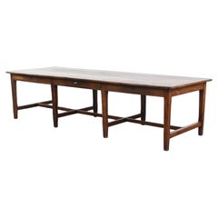 Gran mesa de comedor inglesa antigua de roble de principios del siglo XIX